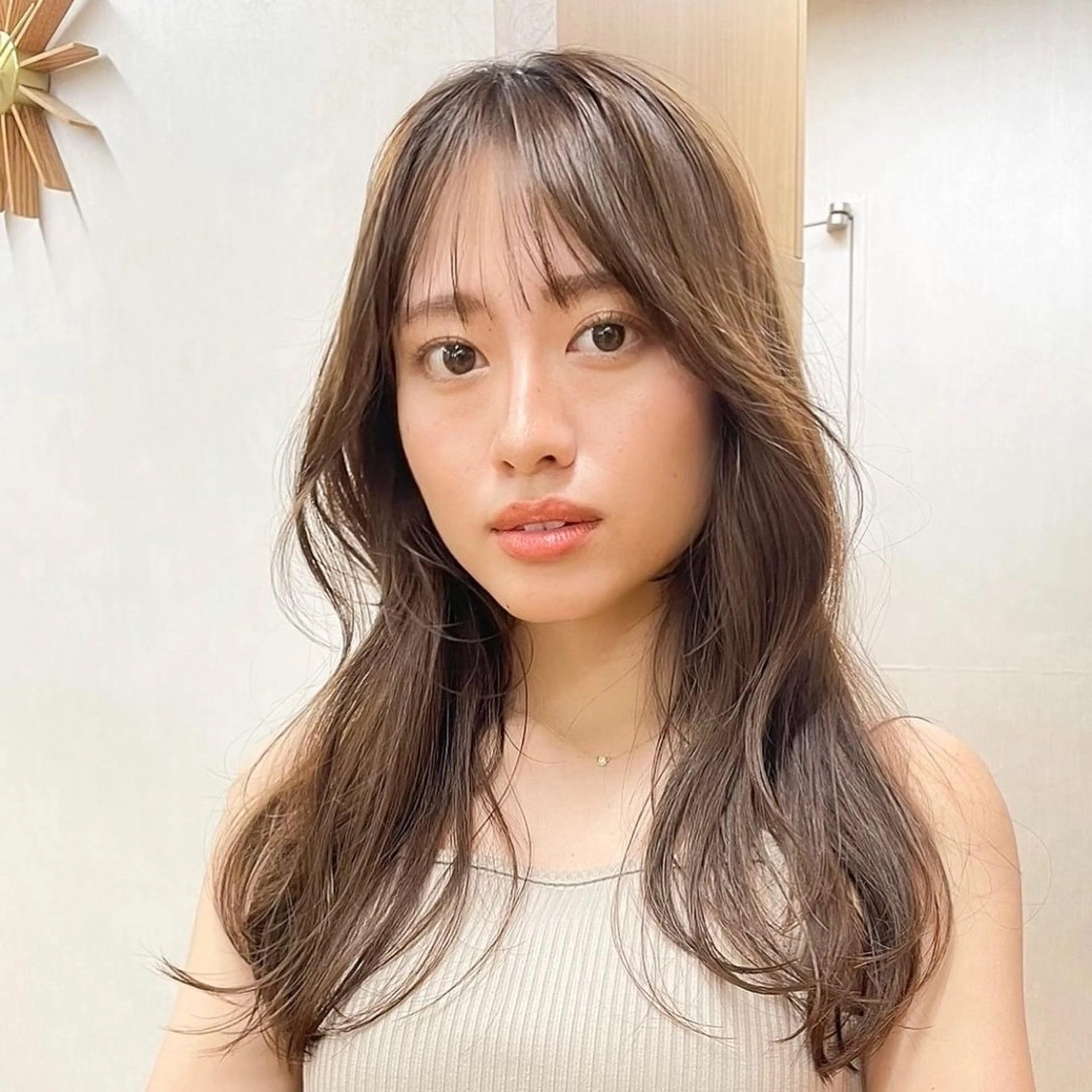 ミディアム カラー くびれヘア カット ヘアカラー トリートメント 内野   龍海 / レイヤーカットのヘアスタイル