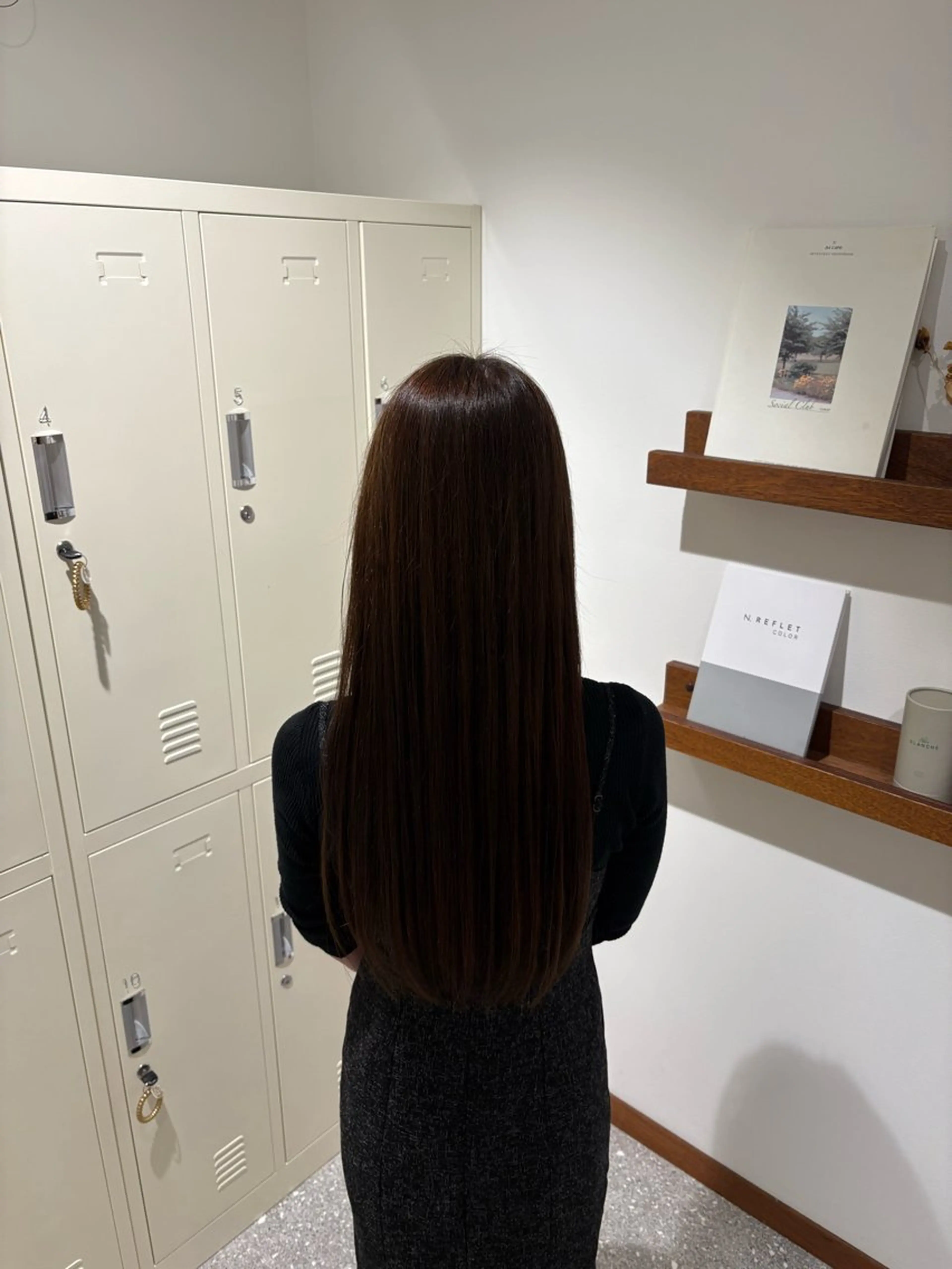 カラー 藤波 愛佳のヘアスタイル