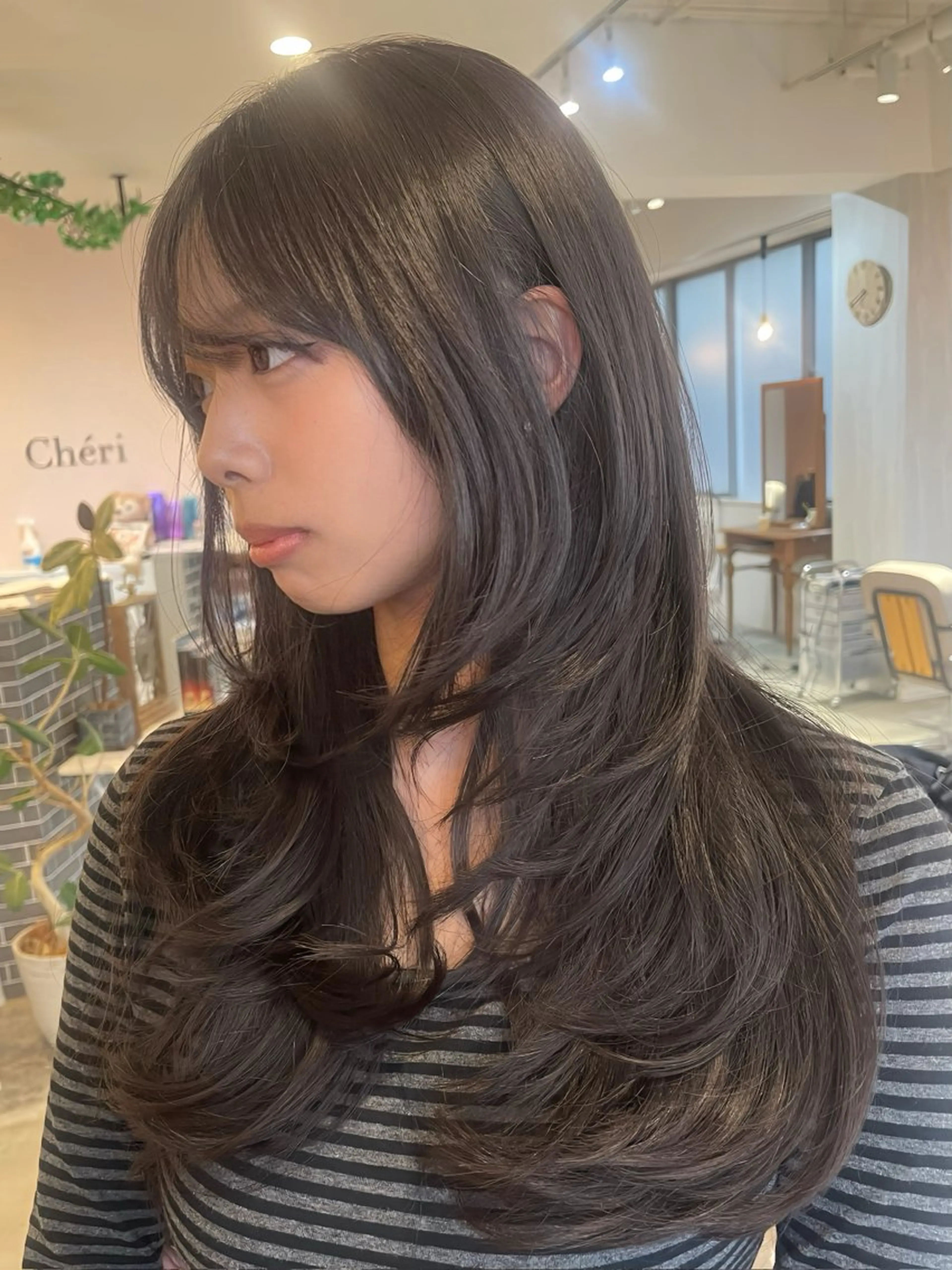 ミディアム カラー レイヤーカット カット ヘアカラー トリートメント 海外レイヤー/ レイヤーカット/和田のヘアスタイル