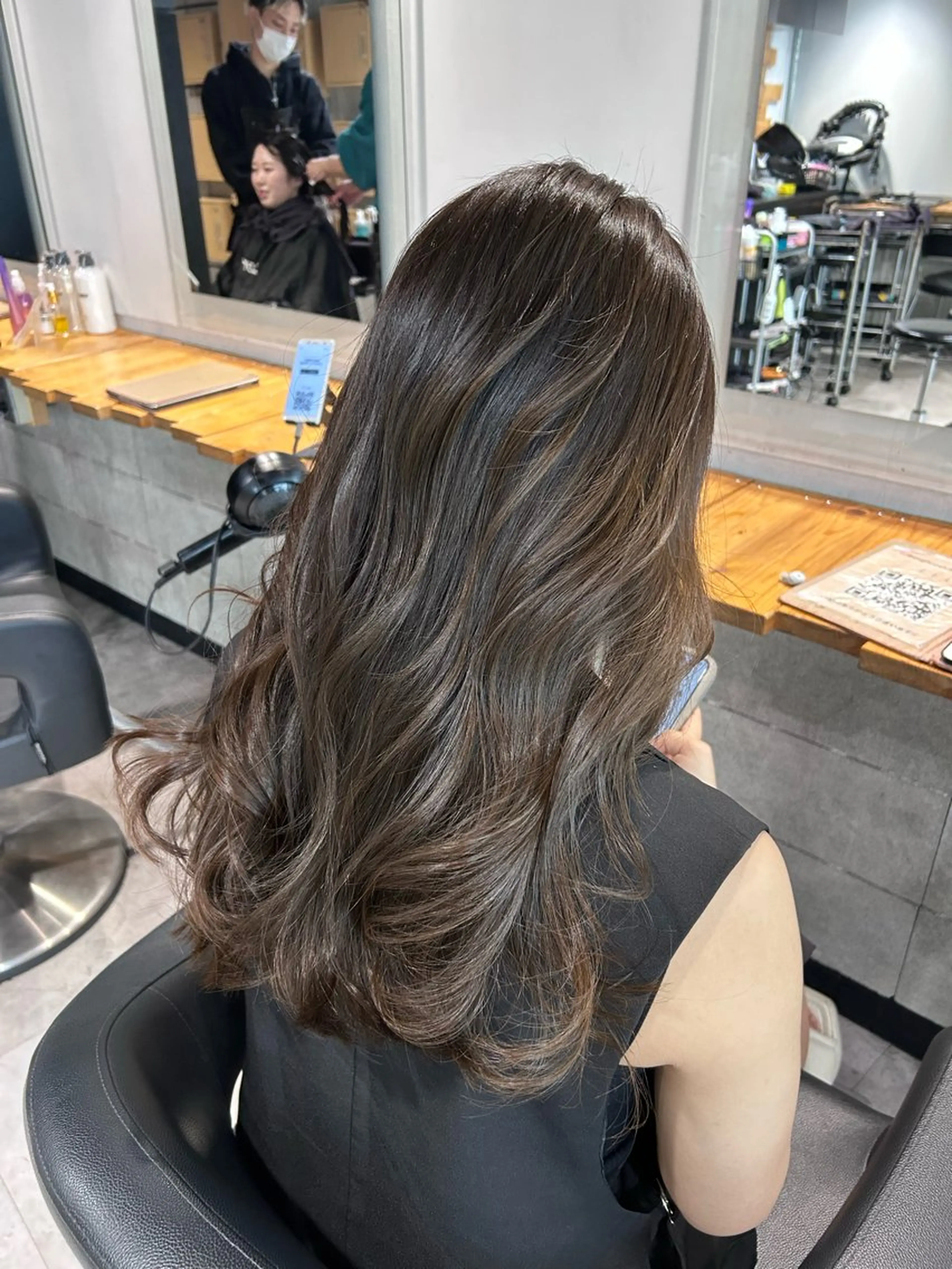 ロング ヘアカラー トリートメント ヘッドスパ レイヤーStyle 🩵菜々実のヘアスタイル