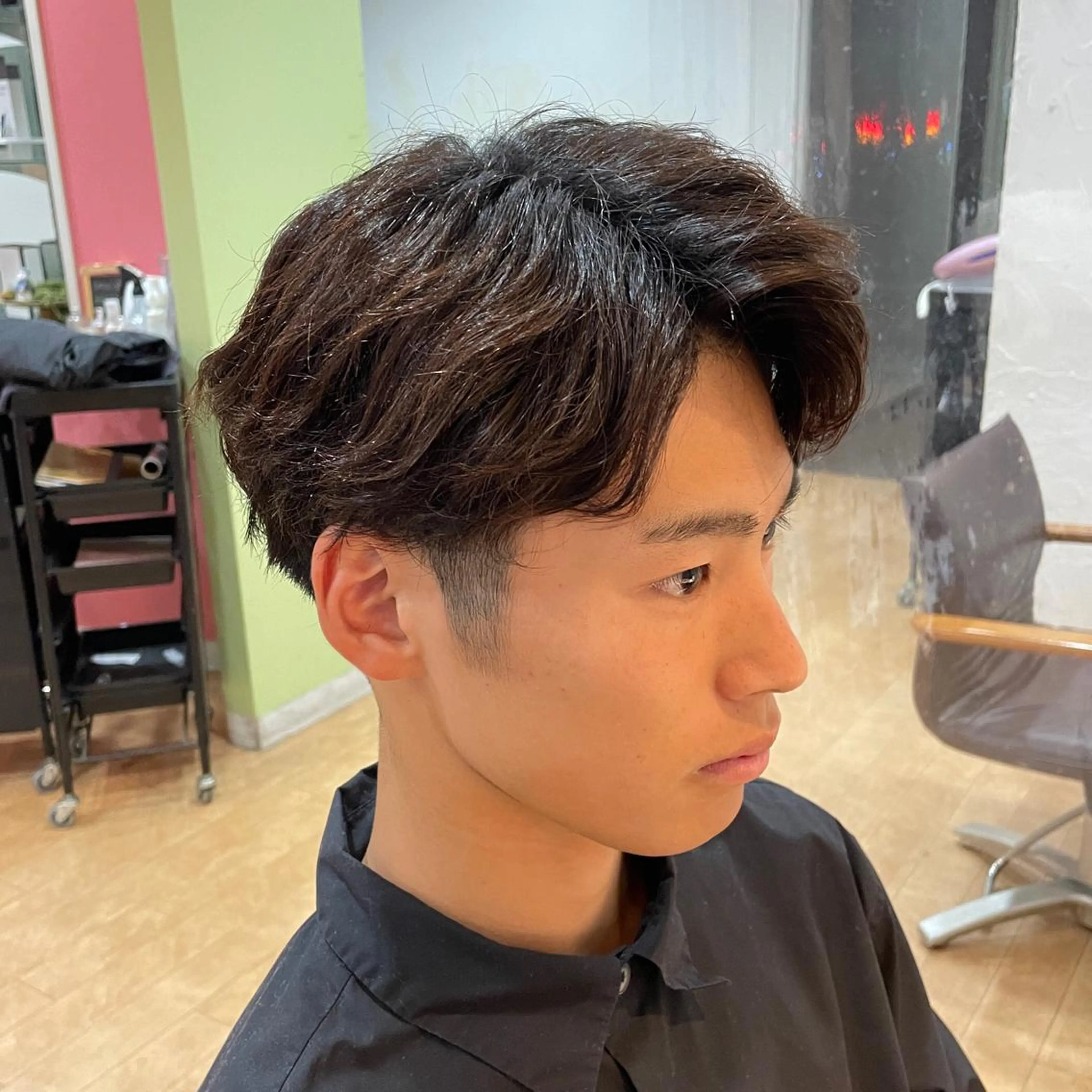 ショート パーマ メンズ メンズパーマ カット パーマ 圧倒的艶髪ストレート 山本翔大✨️のヘアスタイル