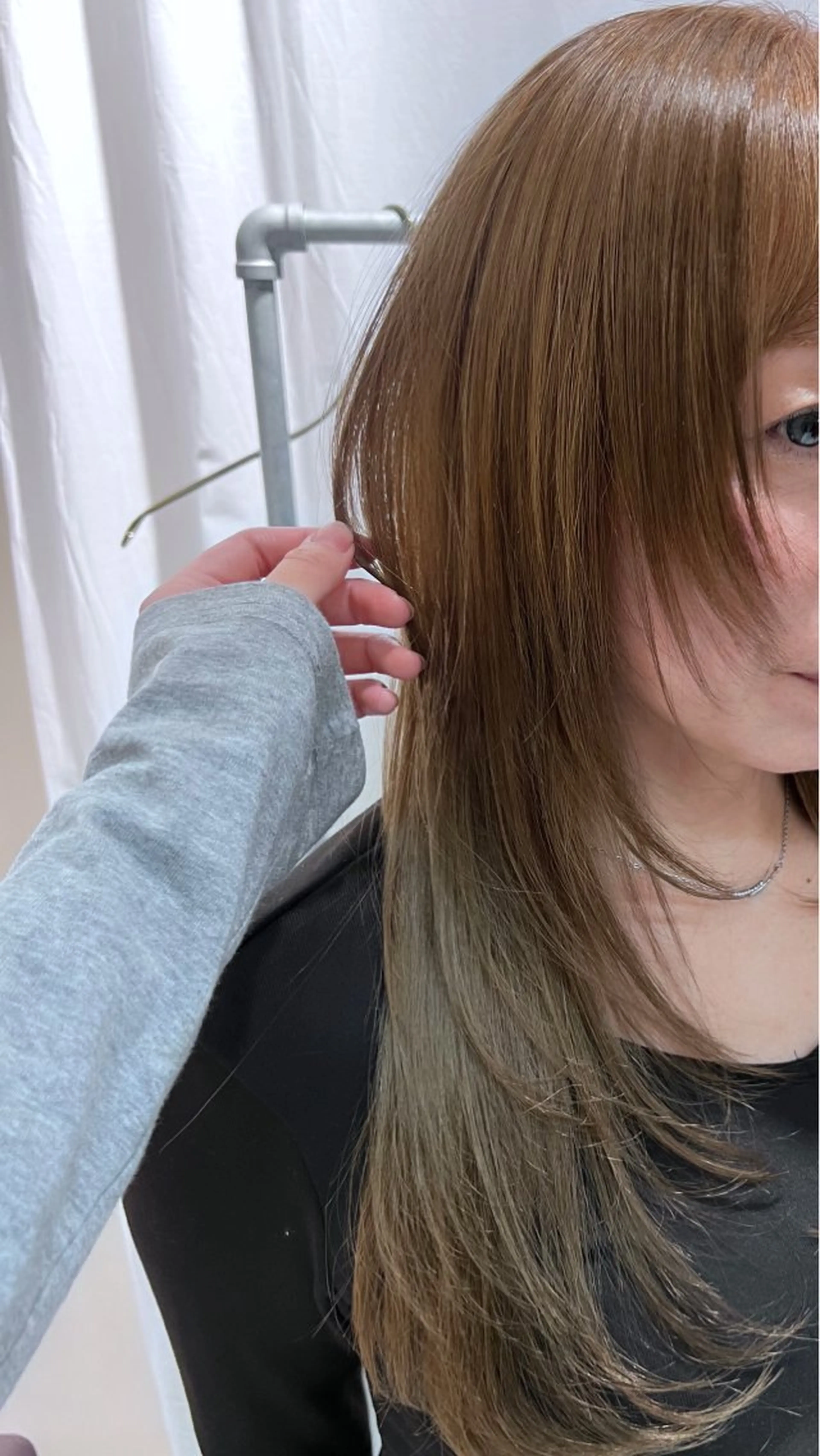 ロング カラー ヘアカラー 森田 琴心のヘアスタイル