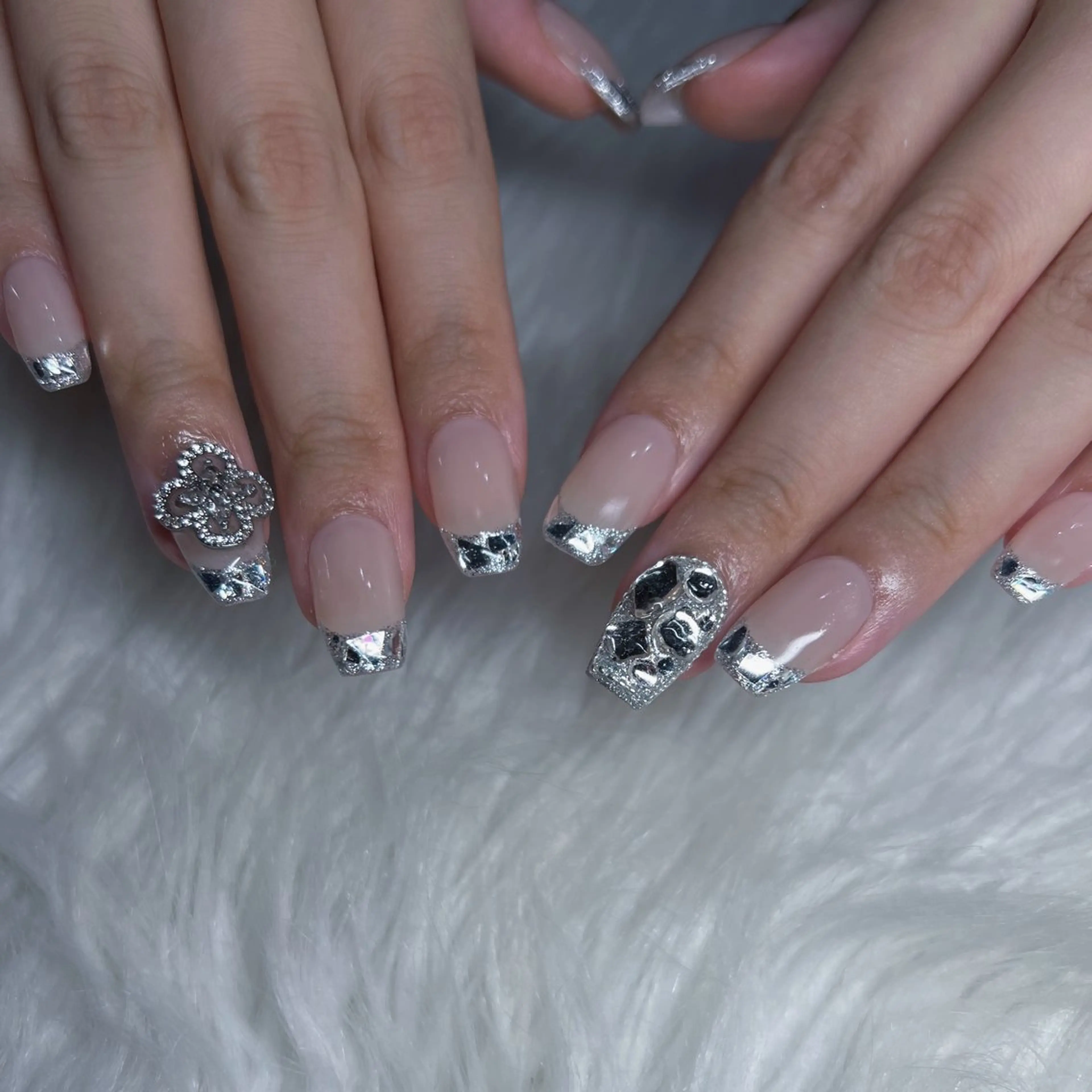 ネイル アートネイル オーロラネイル フットネイル 韓国ネイル ロングネイル Yudia Minoriのネイルデザイン