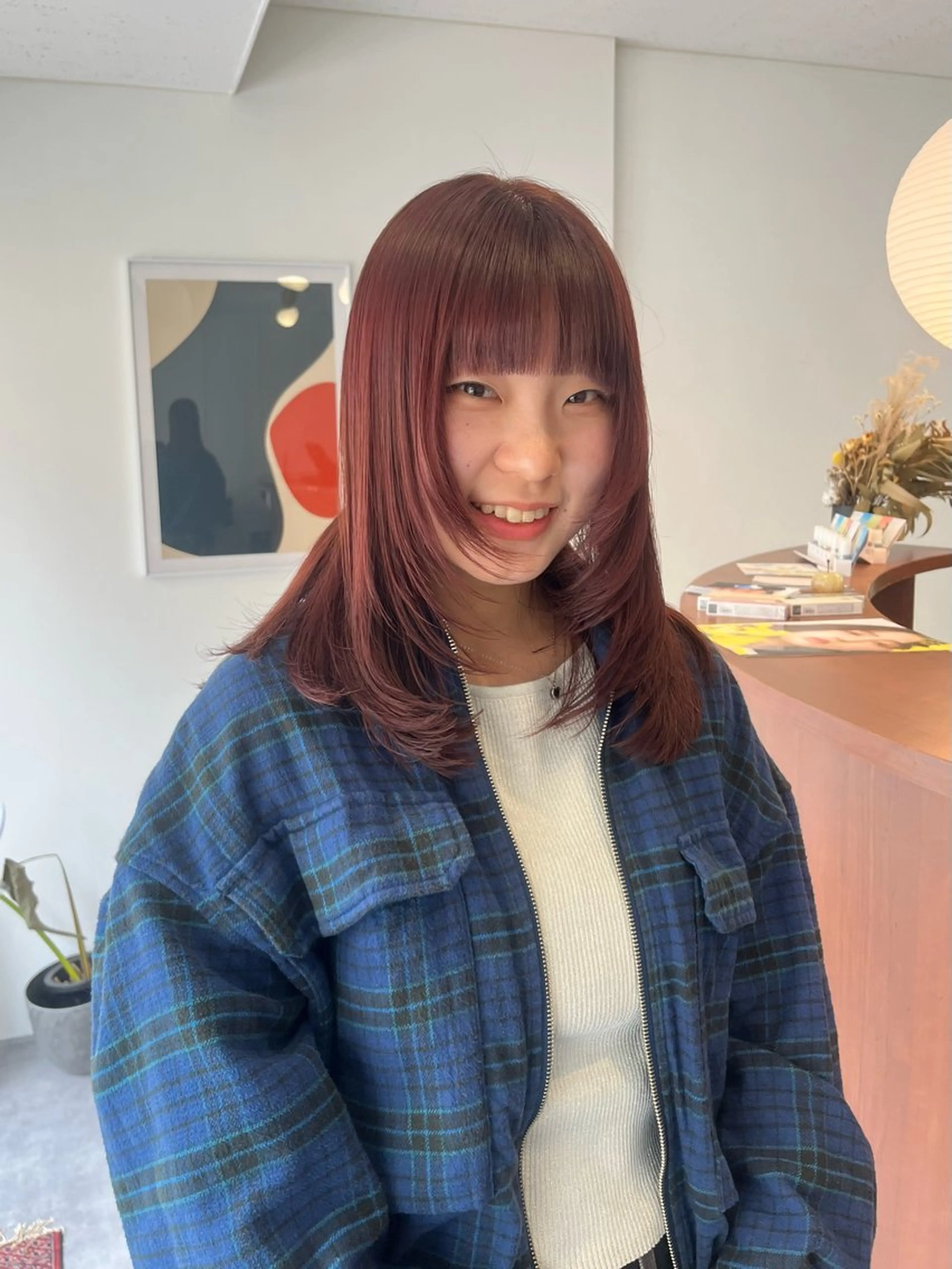 ミディアム カラー ピンクカラー レイヤーカット カット ヘアカラー トリートメント 🟣niw SHUNNA🟣のヘアスタイル