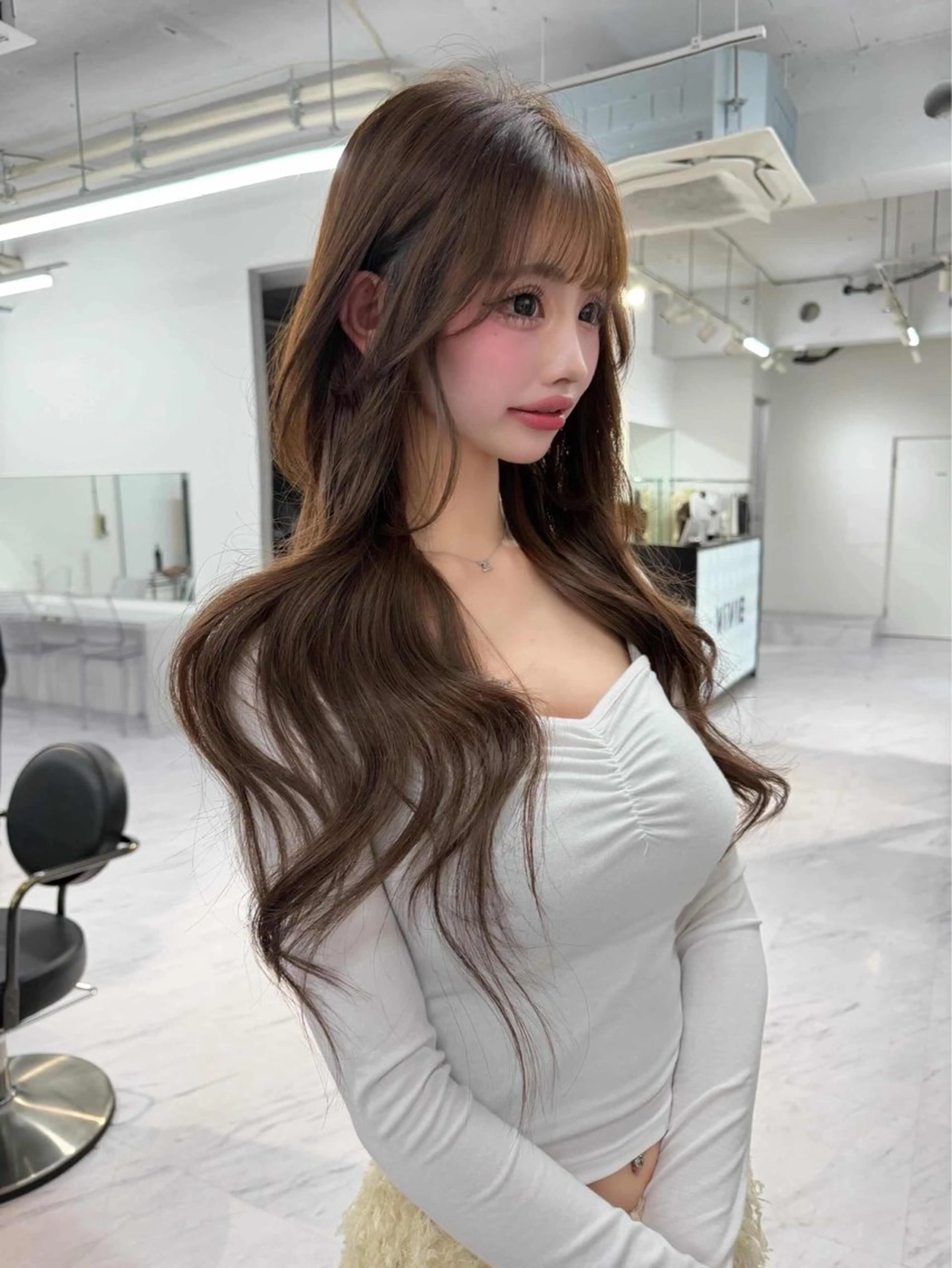 ロング カラー Rita/髪質改善 /透明感カラーのヘアスタイル