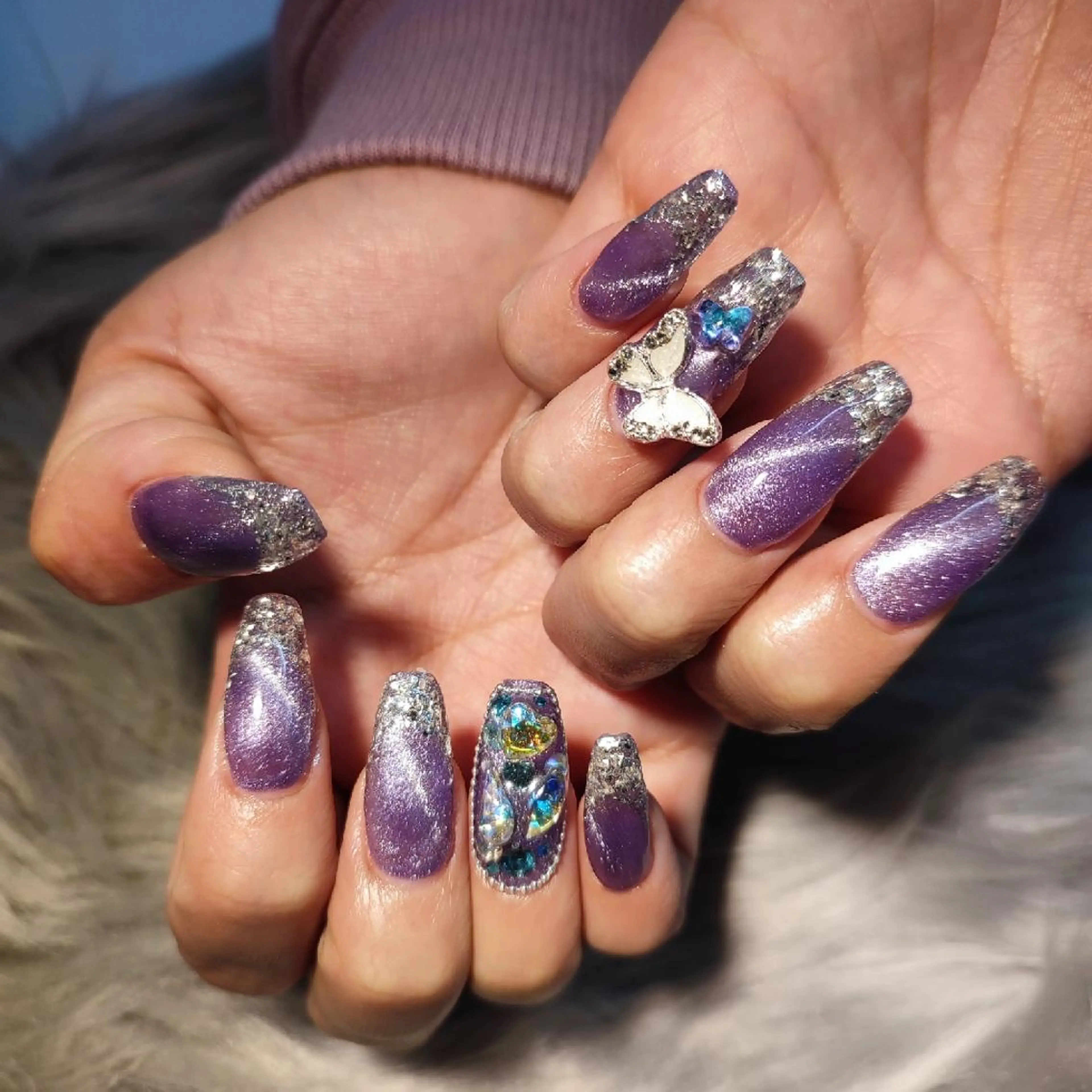 ネイル ハンドネイル RUNWAY 　　の眉毛・アイブロウイメージ