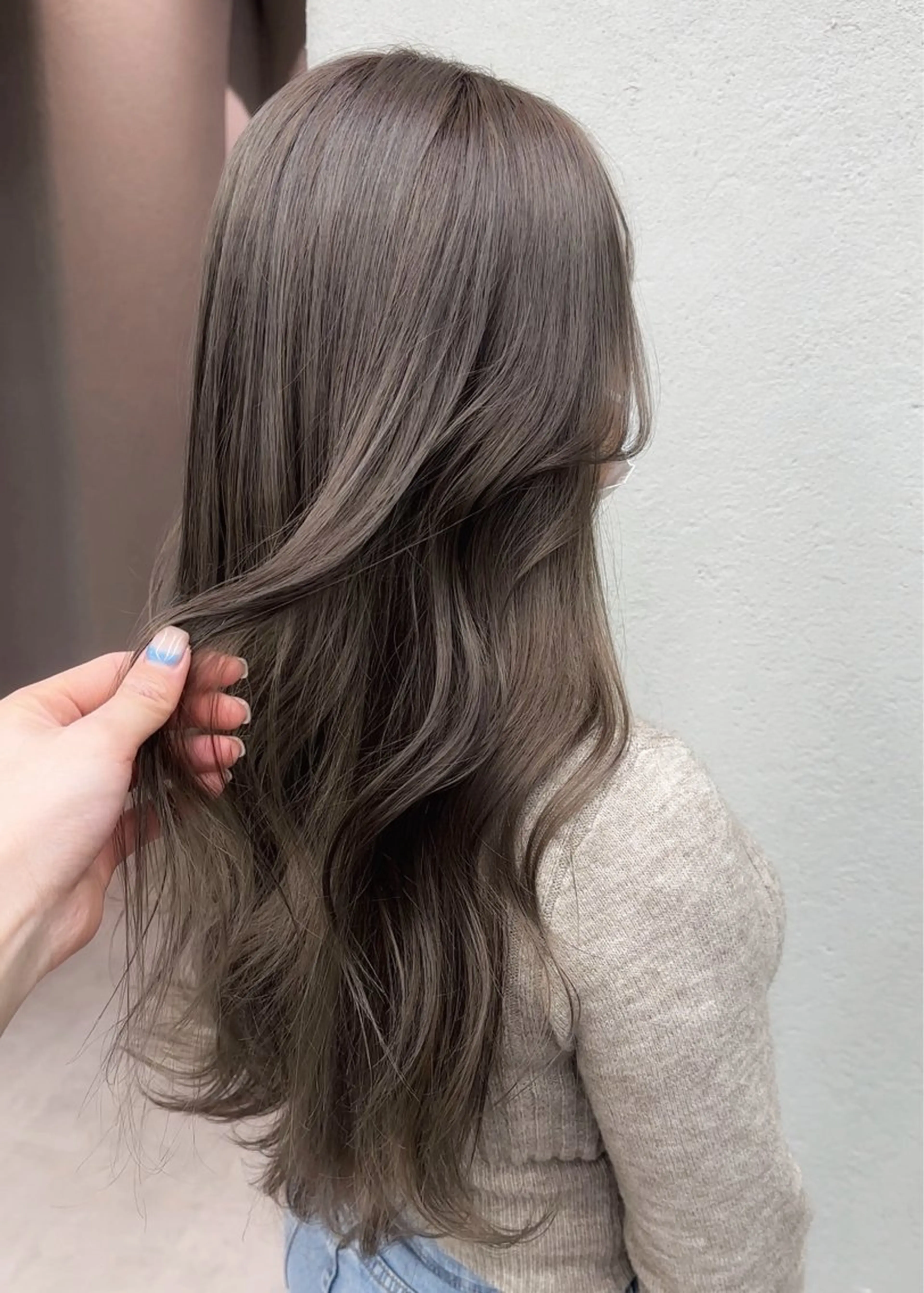 ロング カラー 高松 沙耶のヘアスタイル