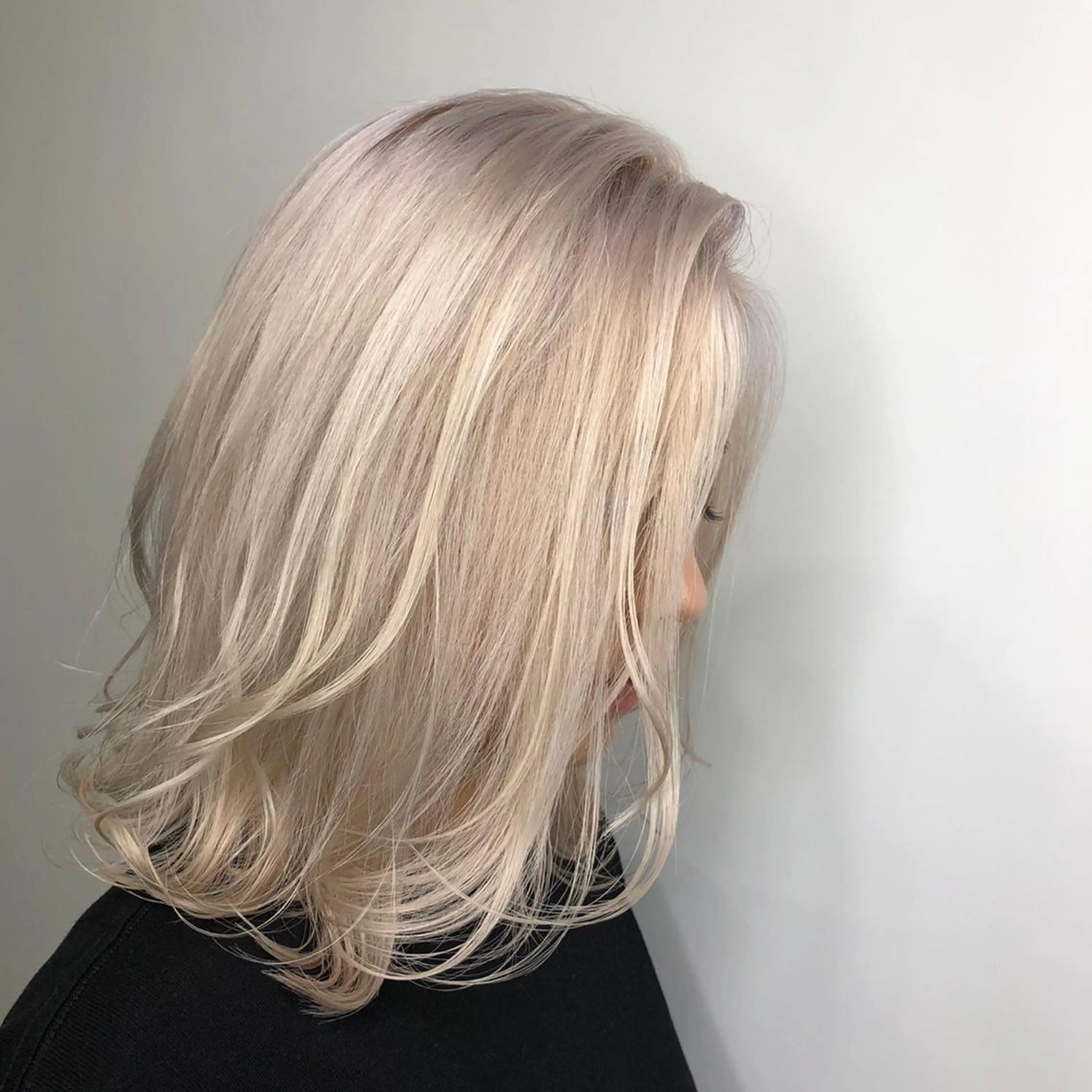 ミディアム カラー パーマ ヘアアレンジ メンズ ネイル マツエク・マツパ メンズバレイヤージュ メンズブリーチ フェードカット メンズハイライト メンズインナーカラー ヘアカラー トリートメント ヘアセット メンズ特化 しゅうへいのヘアスタイル