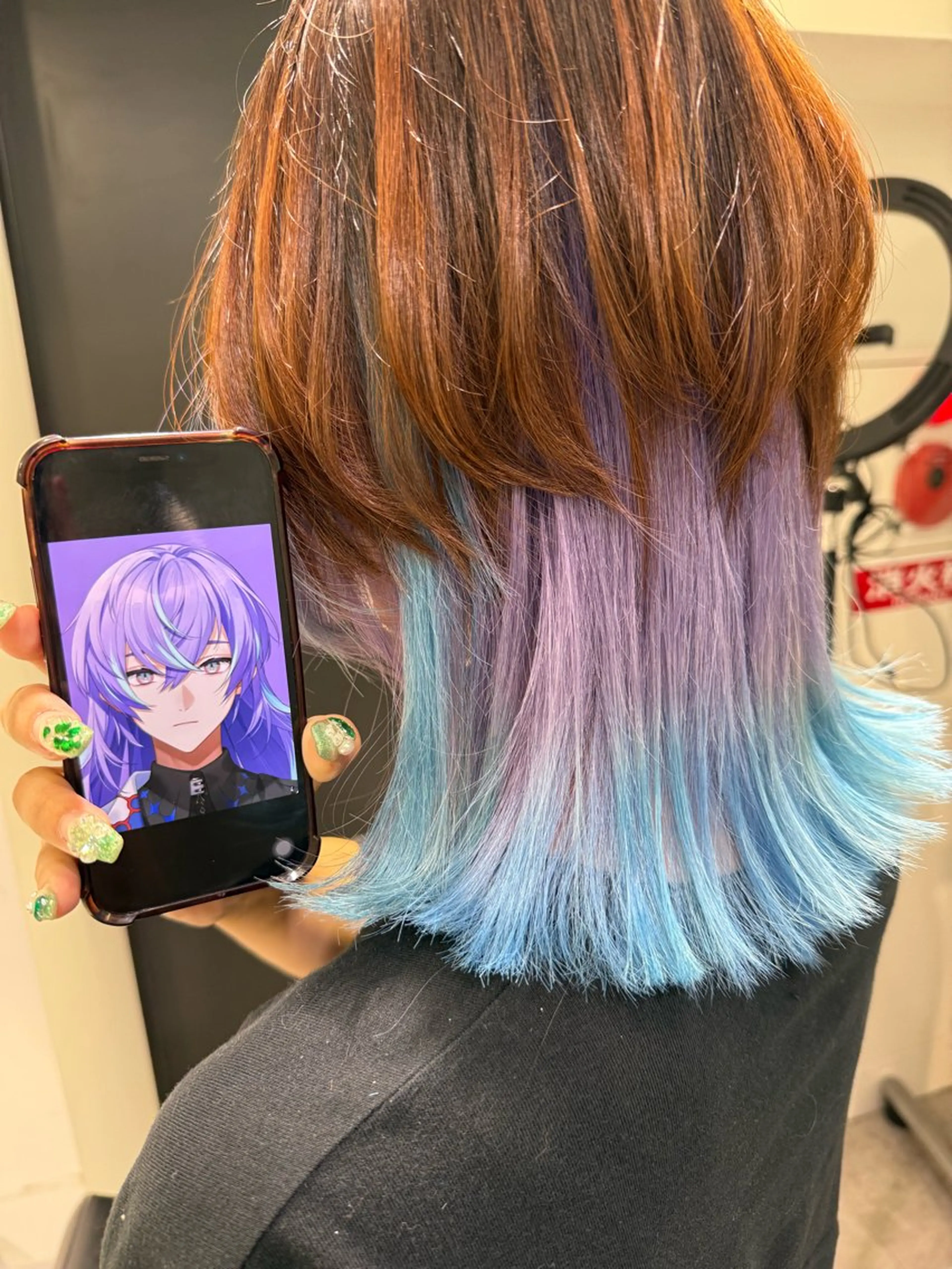 ロング カラー ブリーチ ブルーカラー ケアブリーチ ダブルカラー インナーカラー ヘアカラー インナーカラー 推し ブリーチ 髪質改善のヘアスタイル