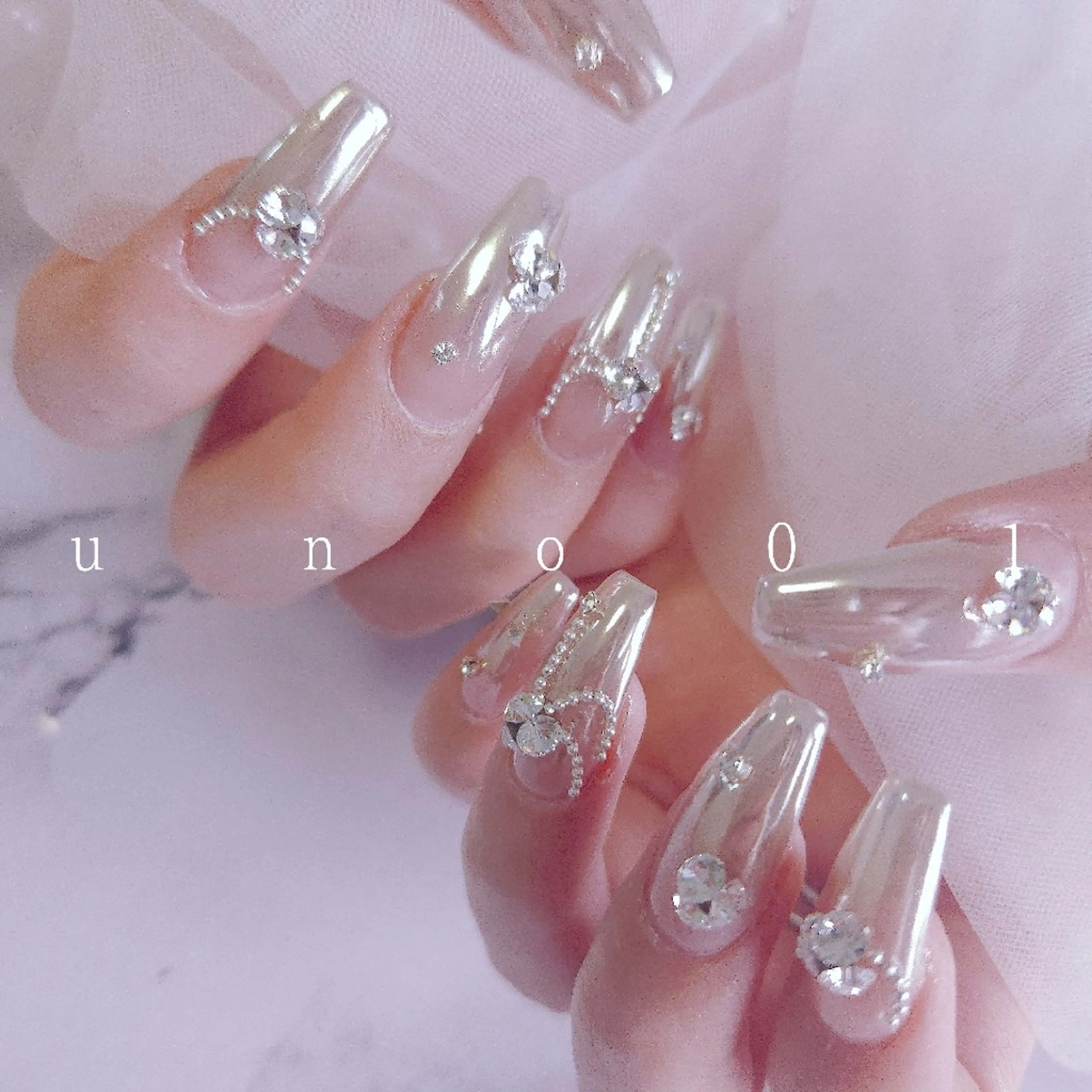 ネイル ハンドネイル 梅田🦄中崎町🩵 u n o 0 1のネイルデザイン