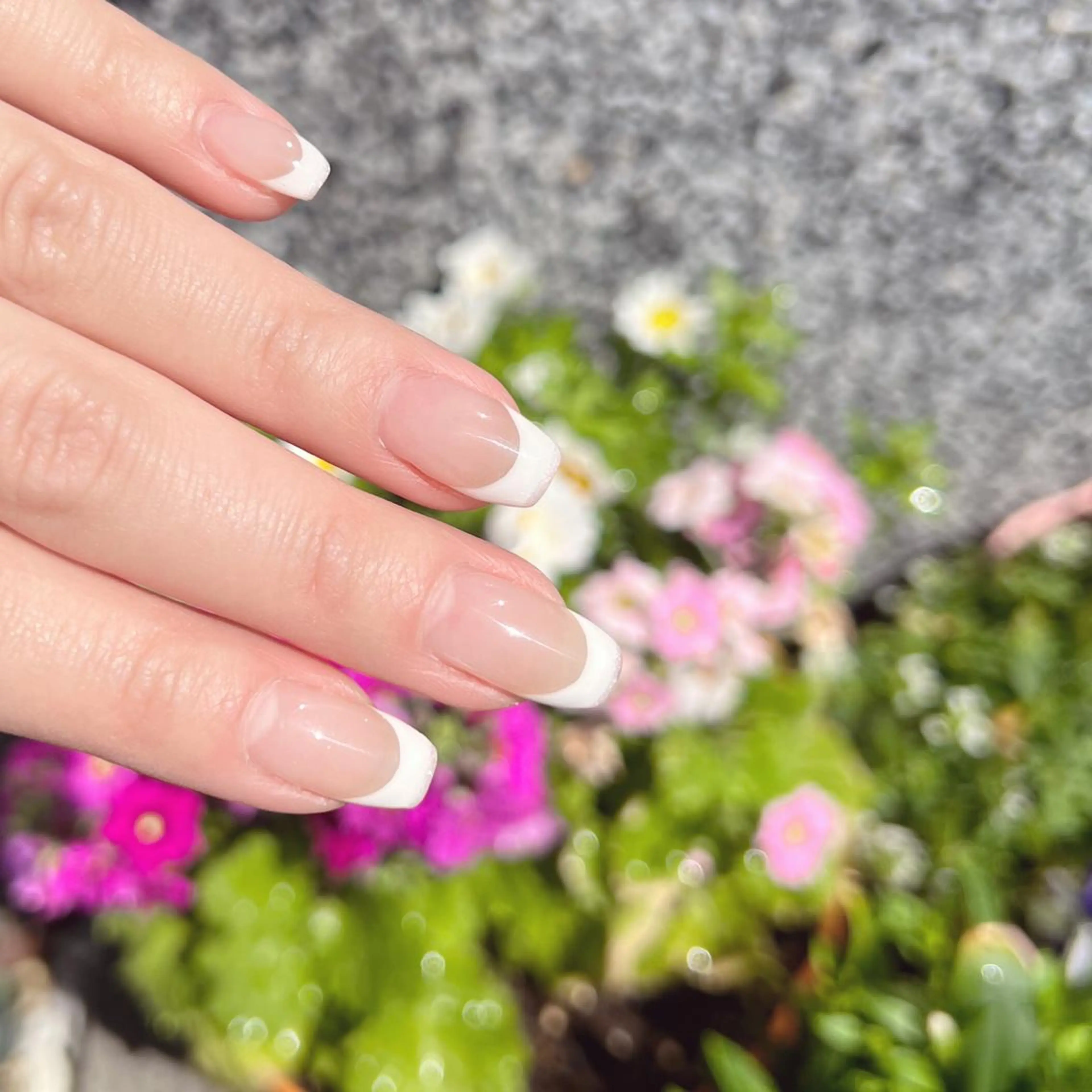 ネイル フレンチネイル ラメ(グリッター) ピンク Nail Sant Esperanza by SALON DE やす所属・Sant Esperanzaのネイルデザイン