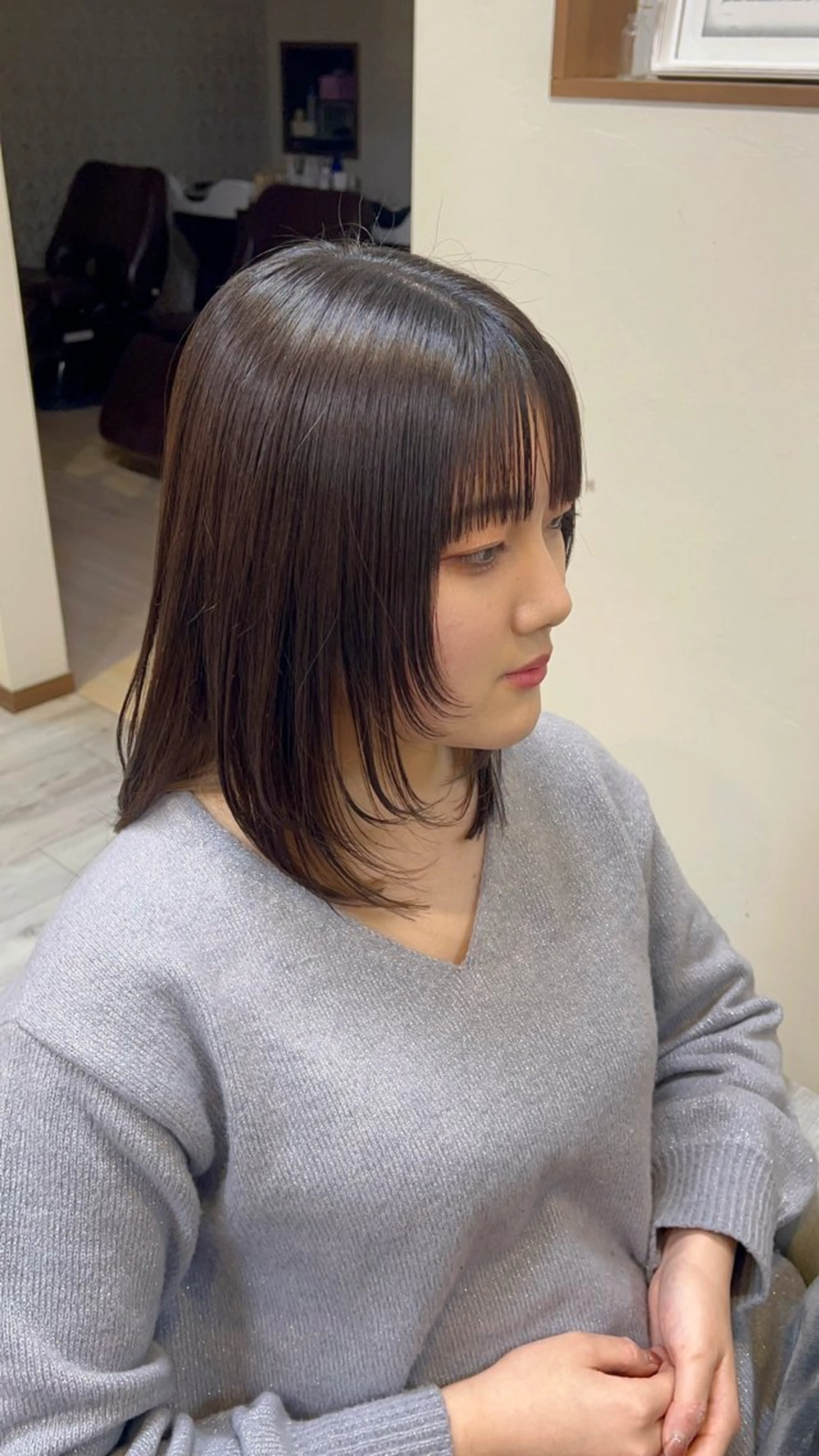 セミロング レイヤーカット カット むらたナチュラルパー マ🌀透明感カラーのヘアスタイル