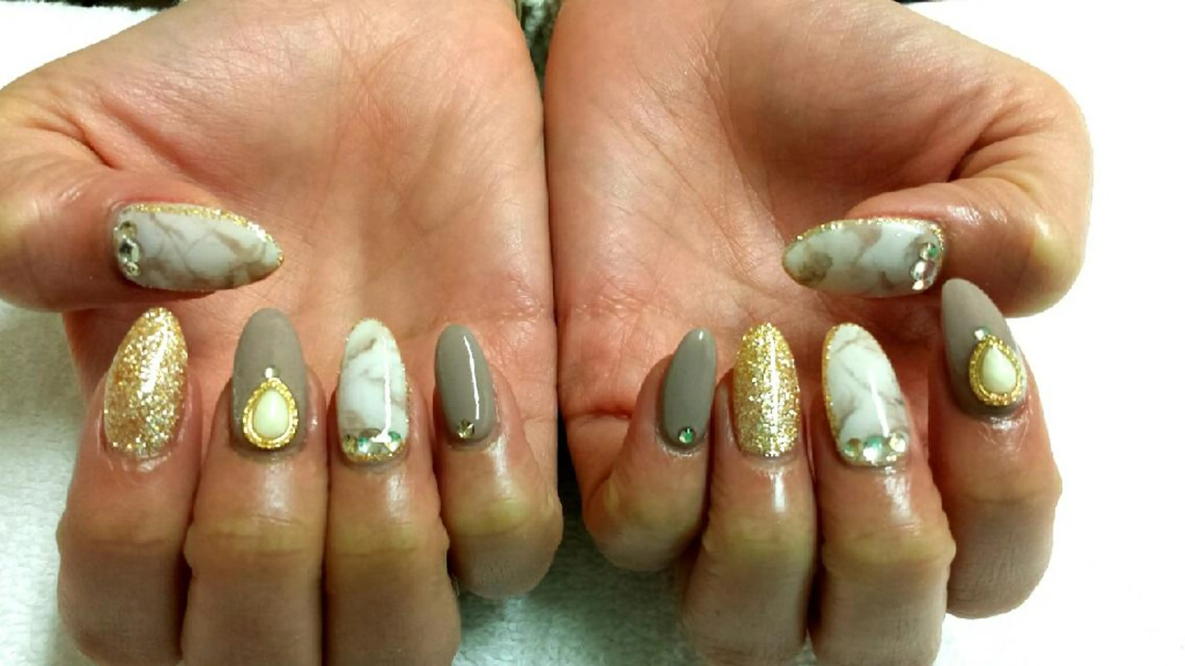 ネイル 河野ちえ (雑誌掲載サロン)のネイルデザイン