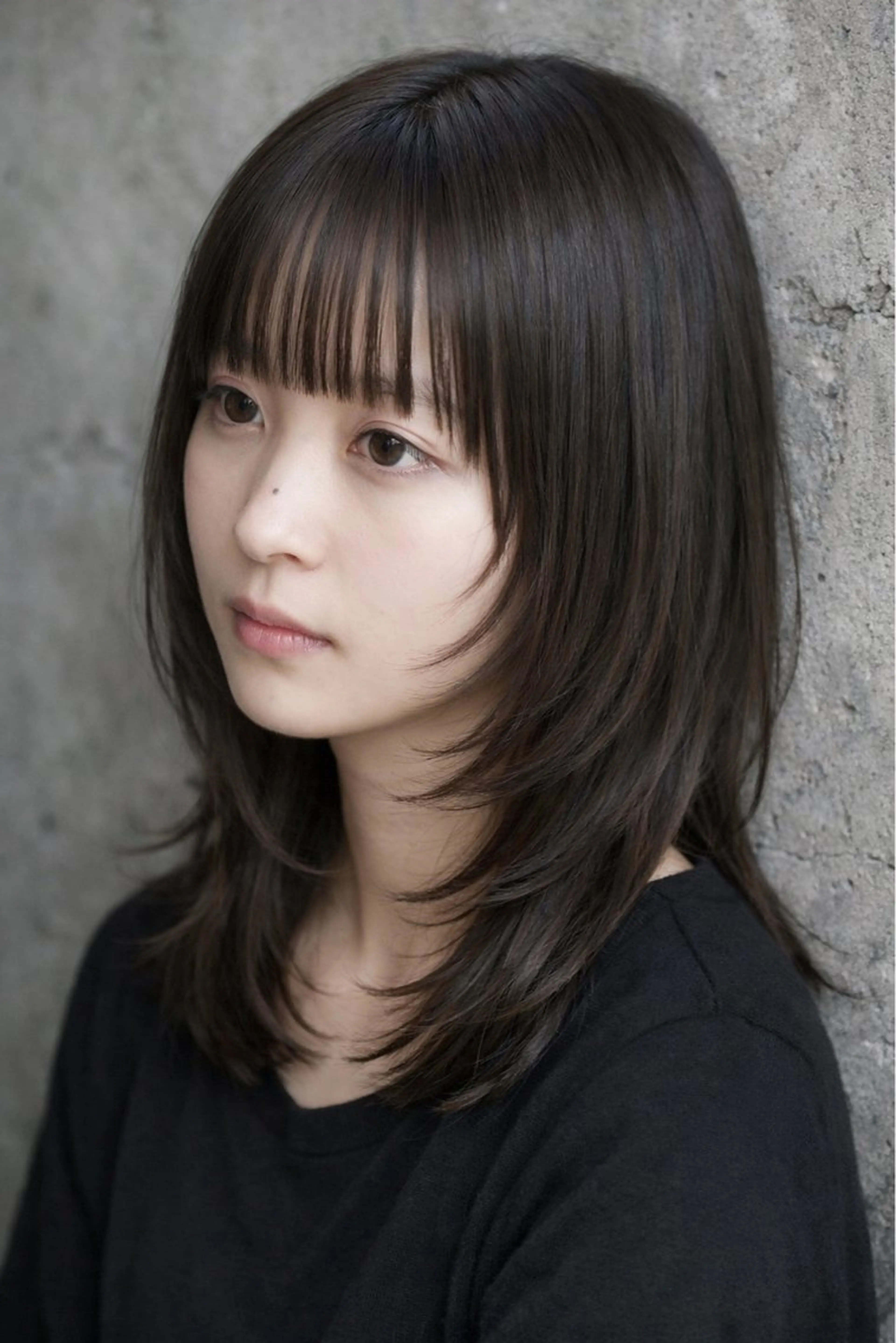 ミディアム カラー ミディアムレイヤー レイヤーカット カット ヘアカラー カライング所属・ズミ/垢抜けレイヤー 🦖透明感カラーのヘアスタイル