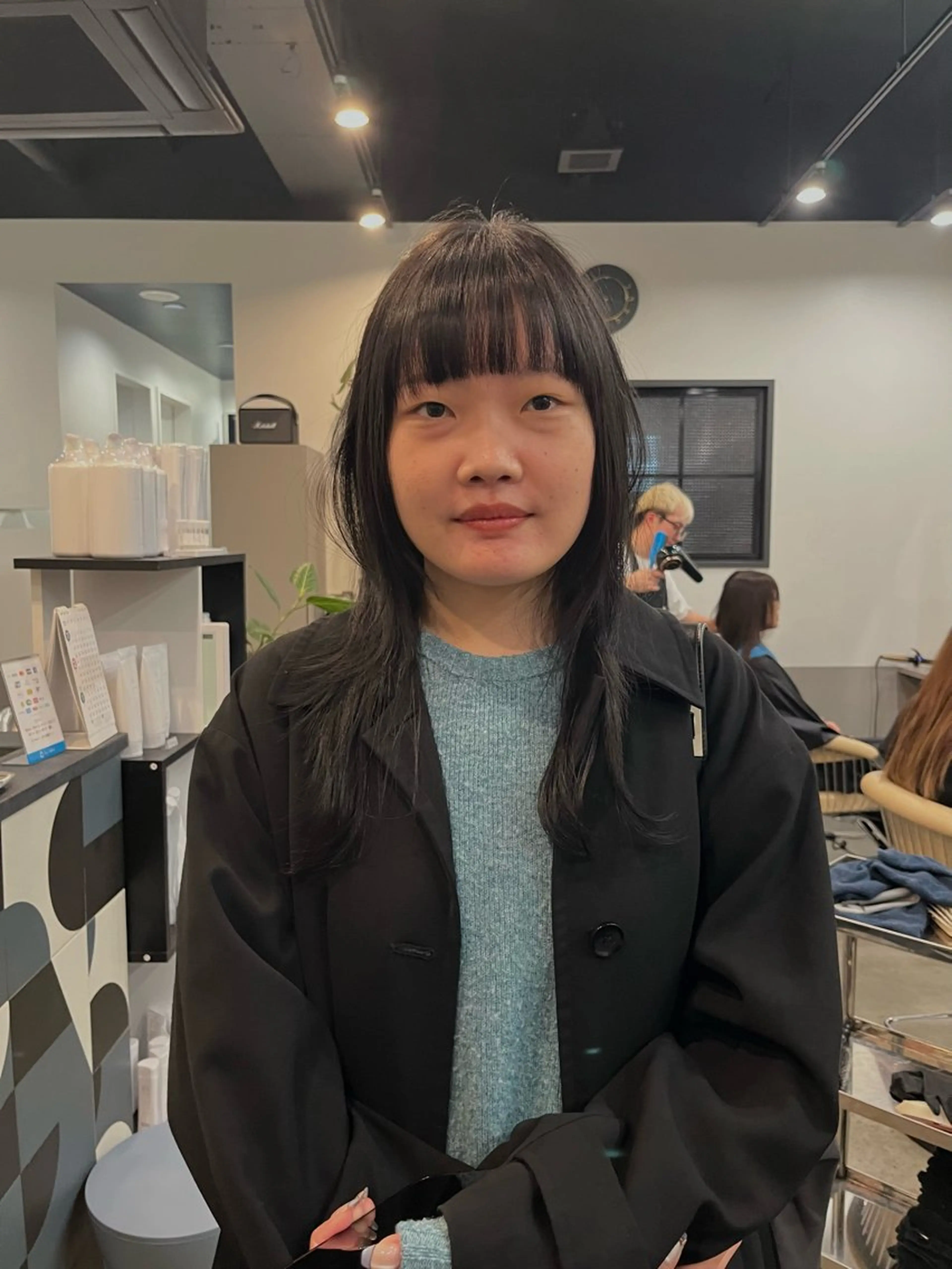 ロング カラー ロングレイヤー 黒髪 透明感カラー レイヤーカット ロング カット ヘアカラー トリートメント dogstar小林諒 パーマ/レイヤーのヘアスタイル