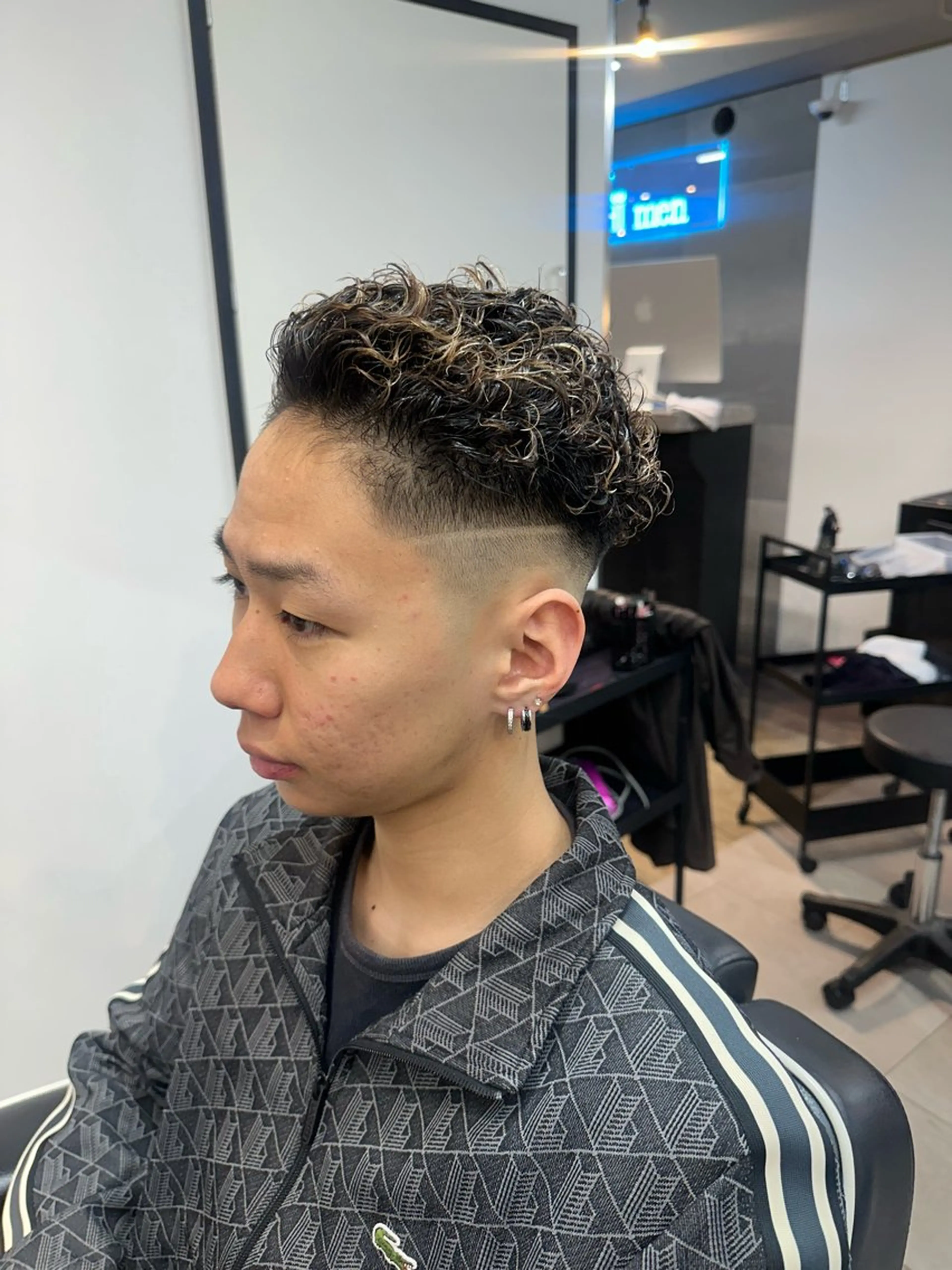 カラー パーマ メンズ 🇺🇸大宮パーマ 波巻き/ツイスパのヘアスタイル