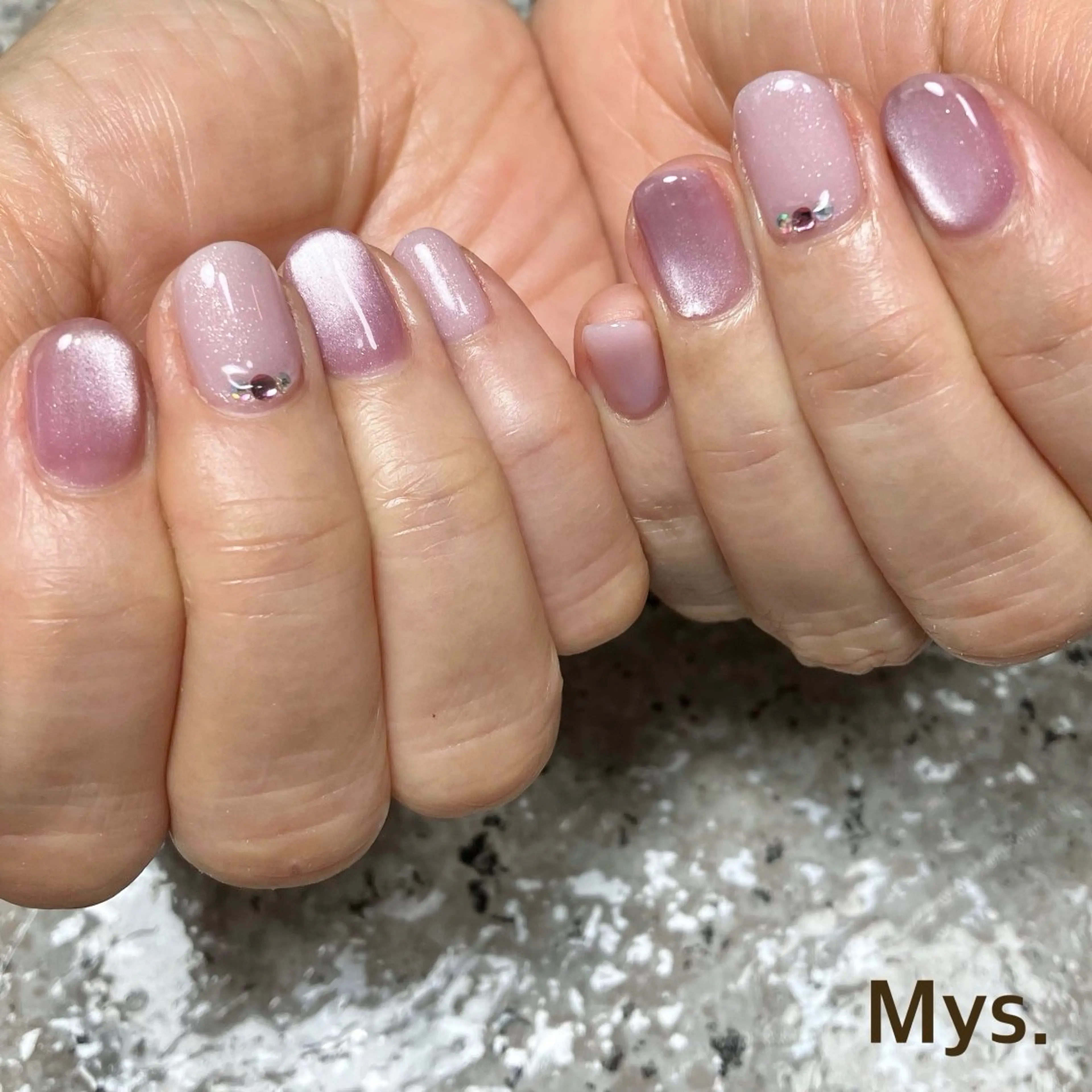 ネイル マグネットネイル ハンドネイル Mys. 三上紗紀のネイルデザイン