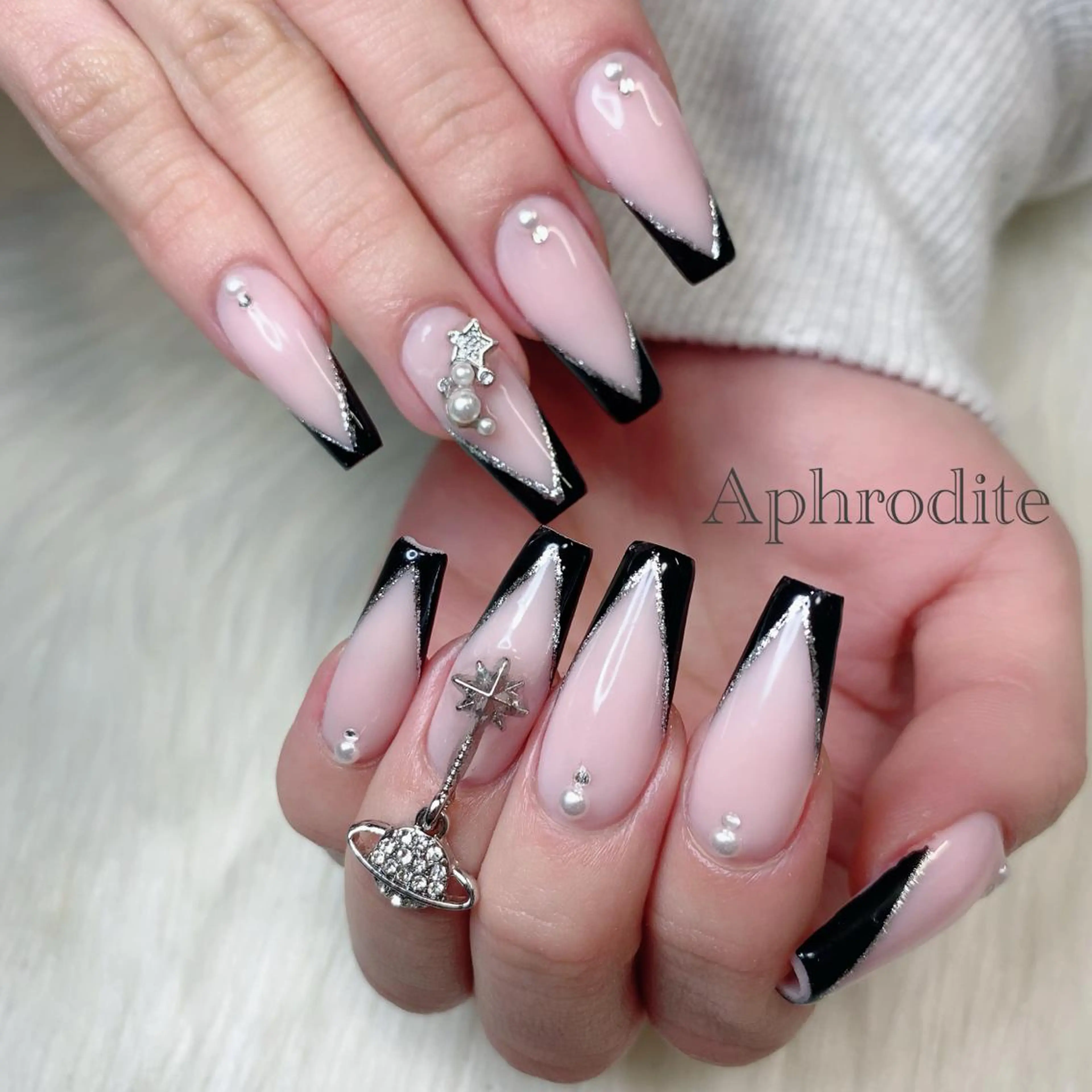 ネイル Aphrodite パラジェル認定サロンのネイルデザイン