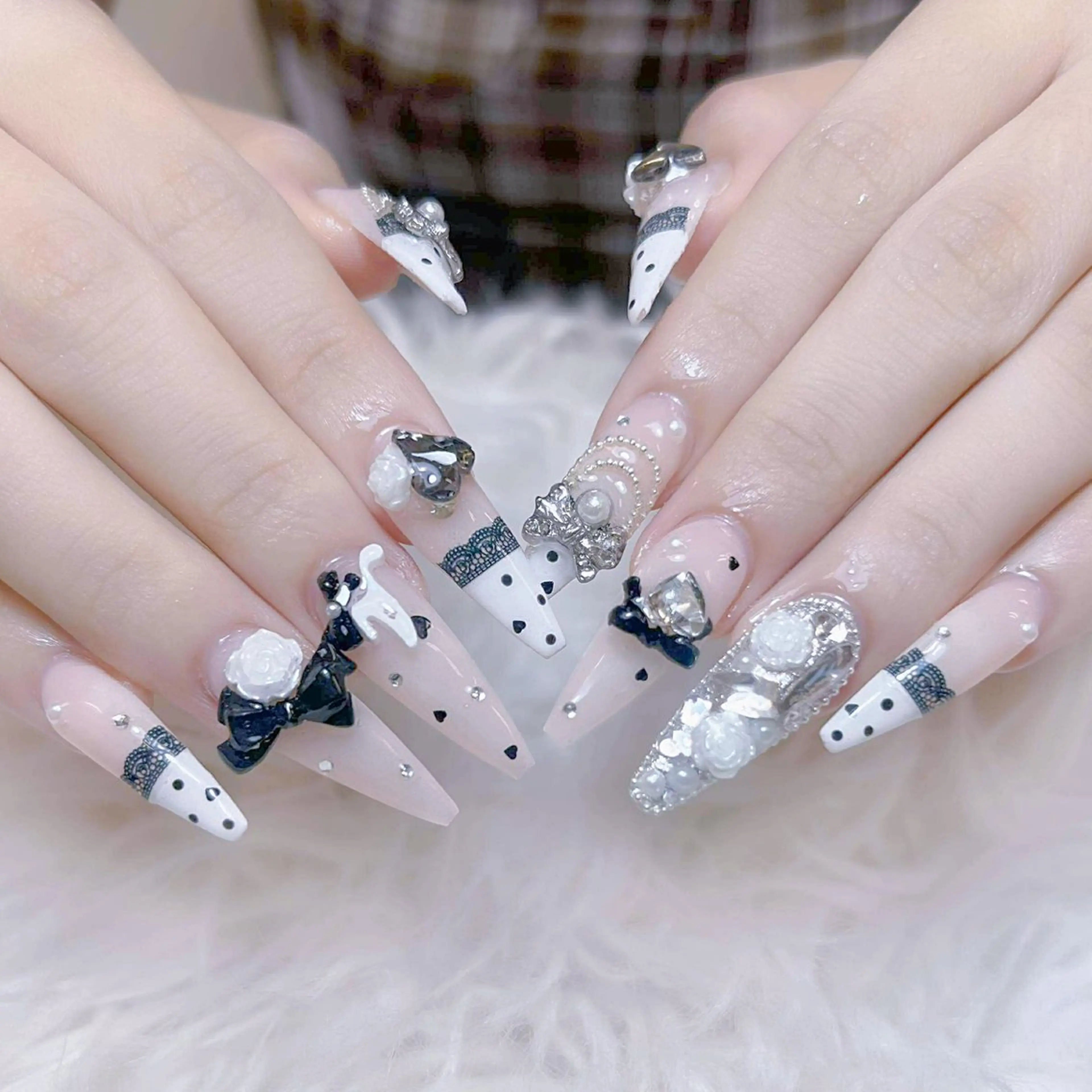 ネイル ハンドネイル ANH NAIL ゴテゴテ専門店💎のネイルデザイン