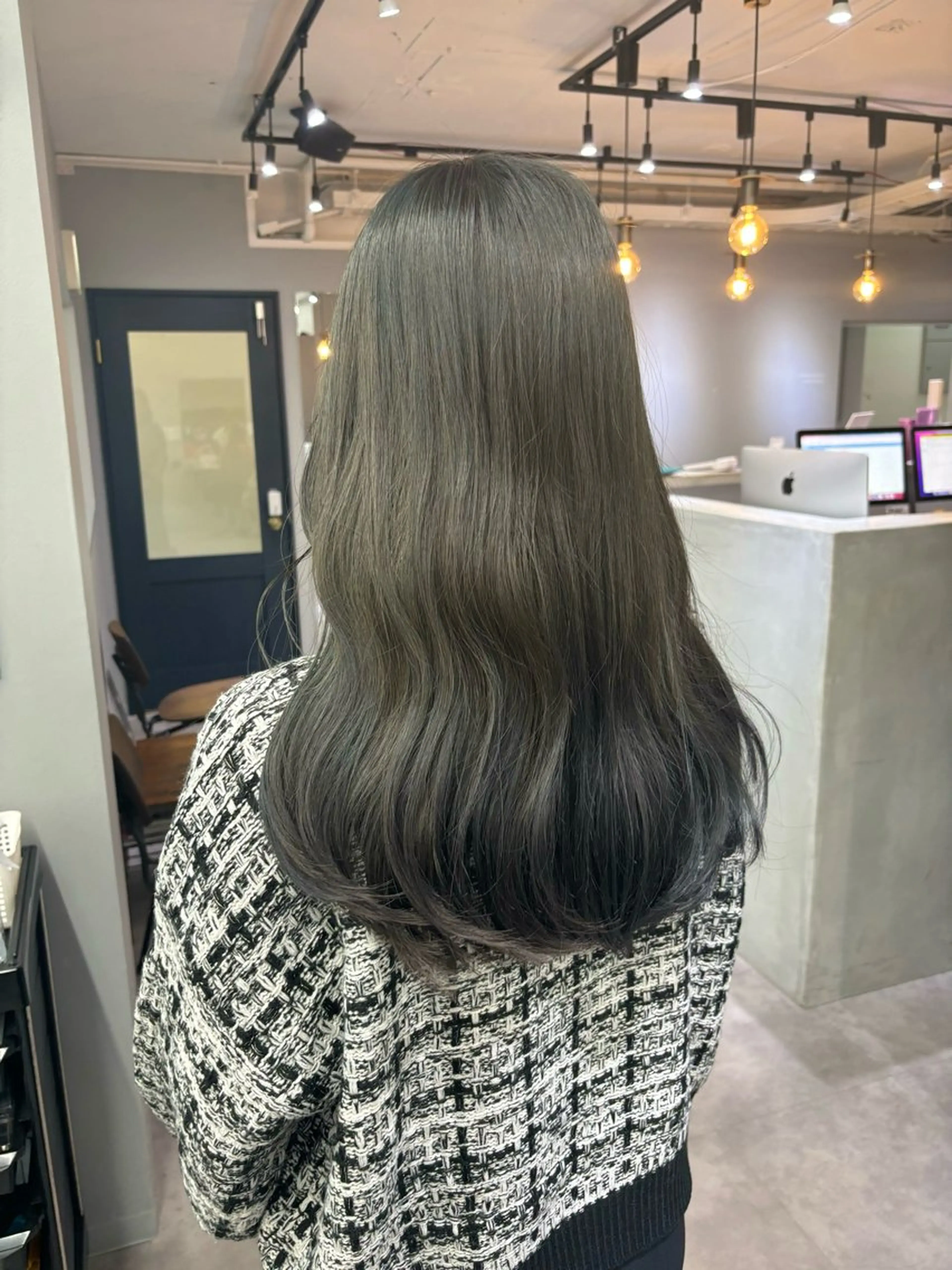 セミロング カラー グレージュ オリーブグレージュ オリーブグレー きよはらちさき🍑 柔らかカラー🌱🫧のヘアスタイル