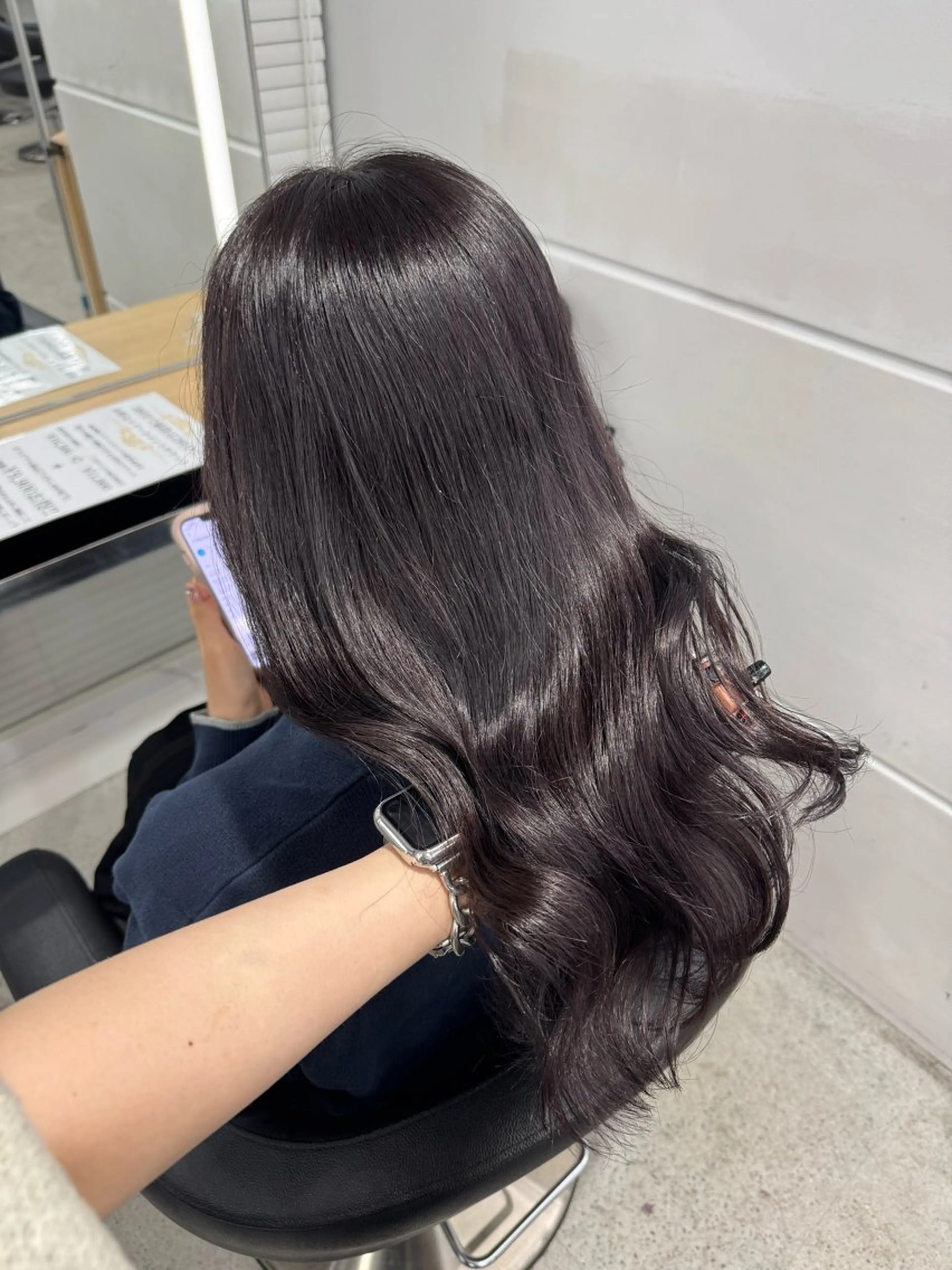 ロング カラー 暗髪🩶ラベンダー/ ブルー/ユウナ🤍のヘアスタイル