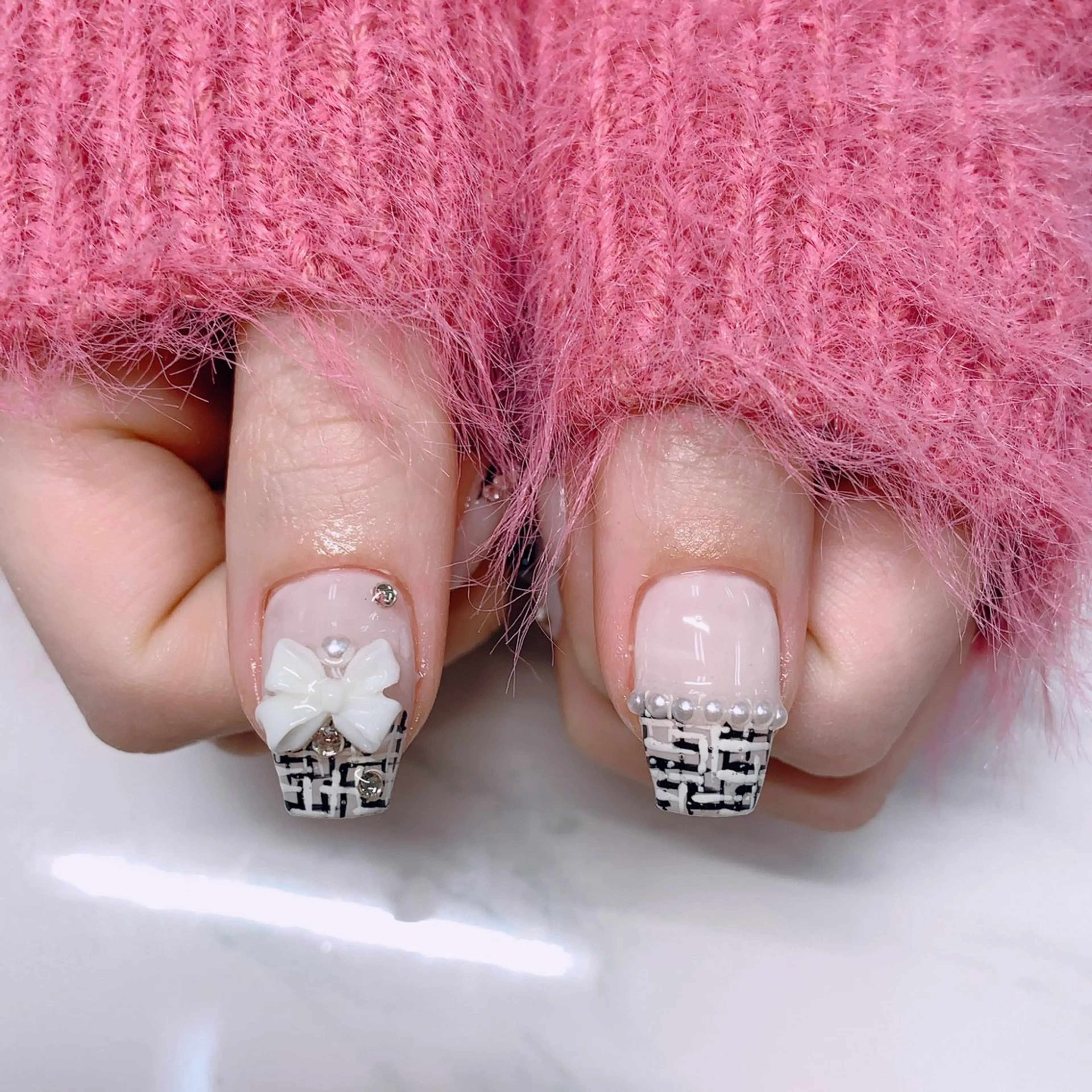 ネイル オーロラネイル 長さ出し フットネイル ジェルネイル キラキラネイル インフィニティ ネイルサロンのネイルデザイン