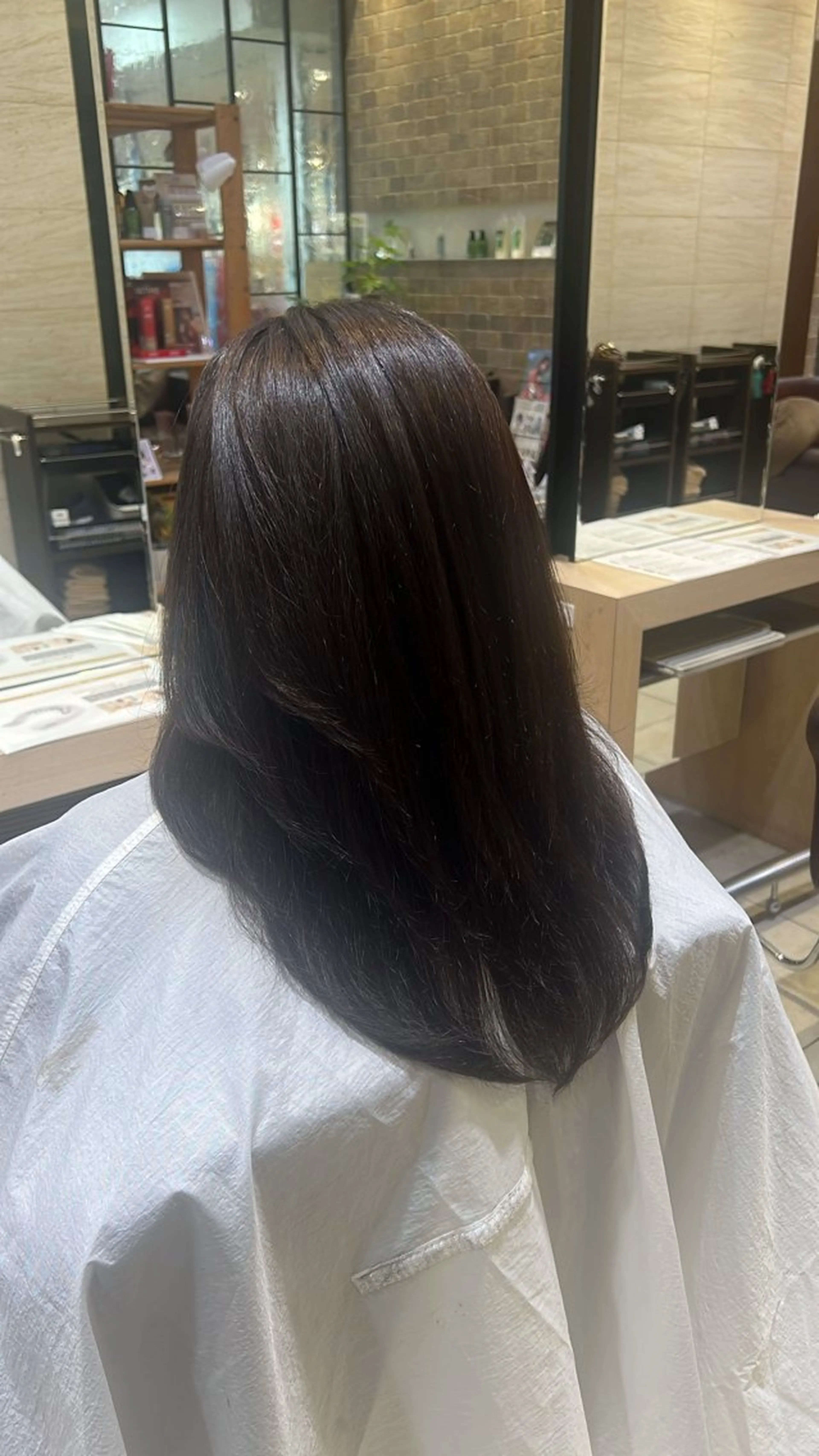 ロング 岡﨑 怜奈のヘアスタイル