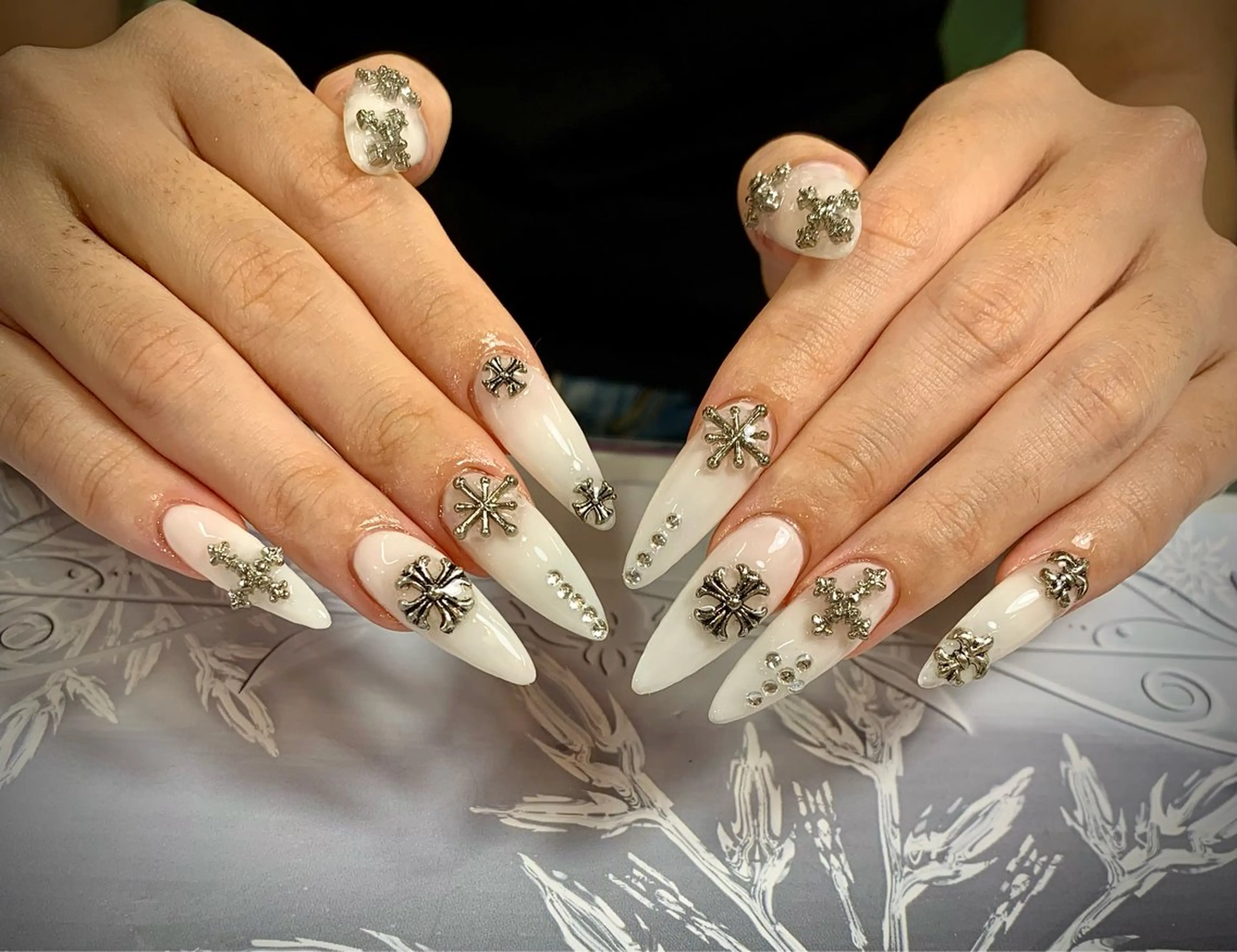 ネイル ハンドネイル MOCHI NAIL 川越東口のネイルデザイン