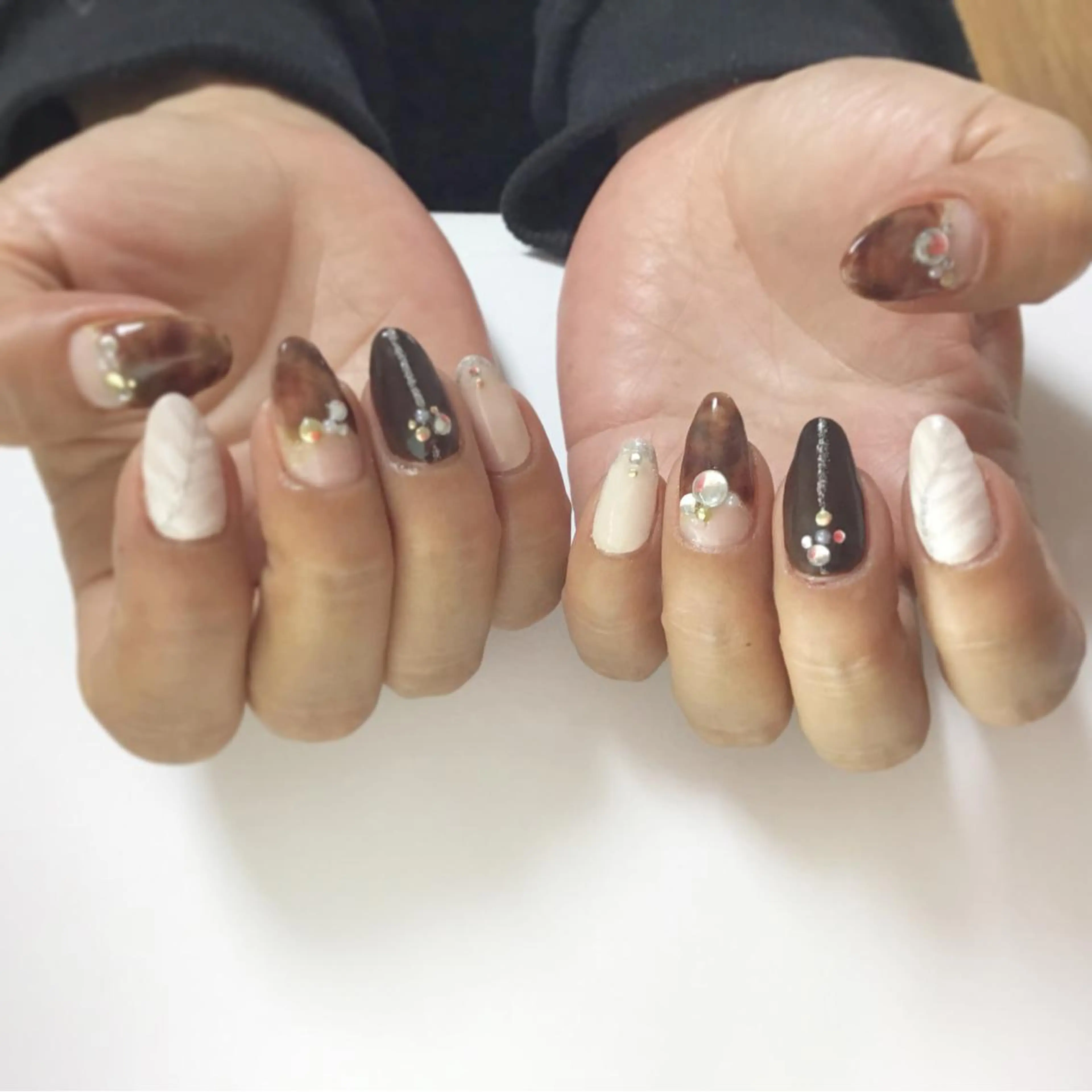 ネイル べっ甲ネイル gui amichantoco所属・gui amichanのネイルデザイン