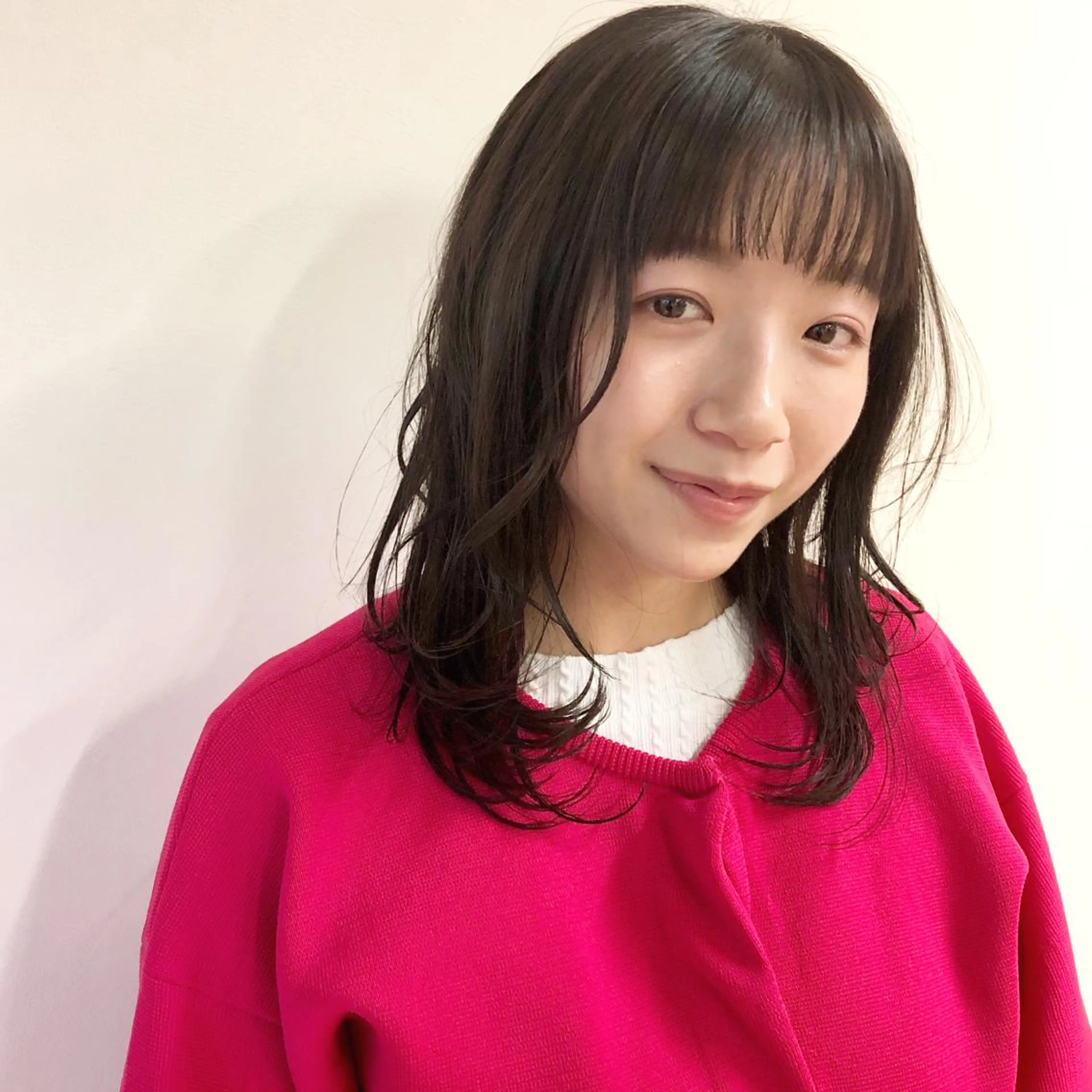 ミディアム カラー パーマ レイヤーカット カット ヘアカラー ウルフ/レイヤー/ ベージュ/山宮 大樹のヘアスタイル