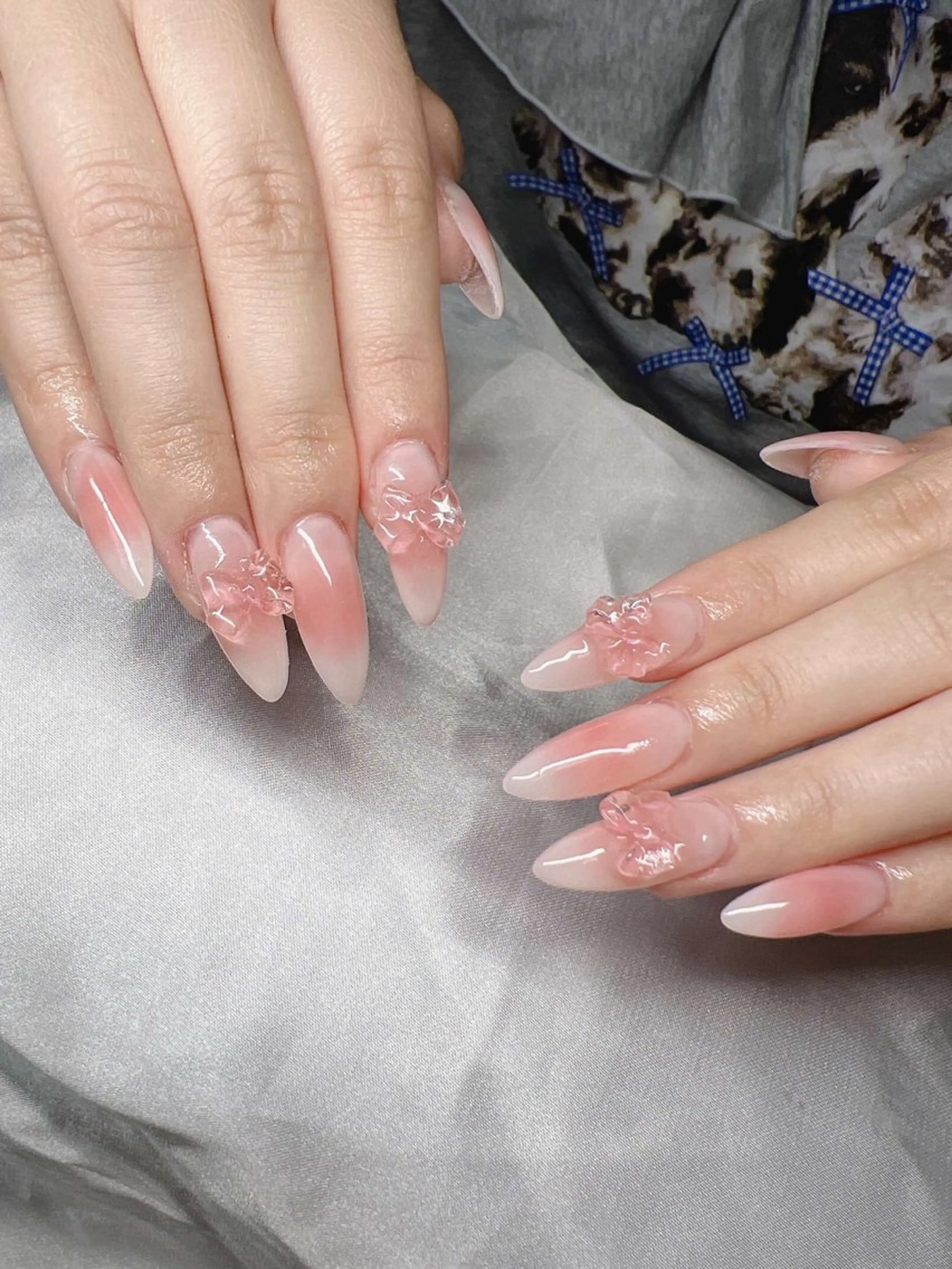 ネイル 長さ出し グラデーション キラキラネイル マグネットネイル ニュアンスネイル ハンドネイル Lee Ainのネイルデザイン