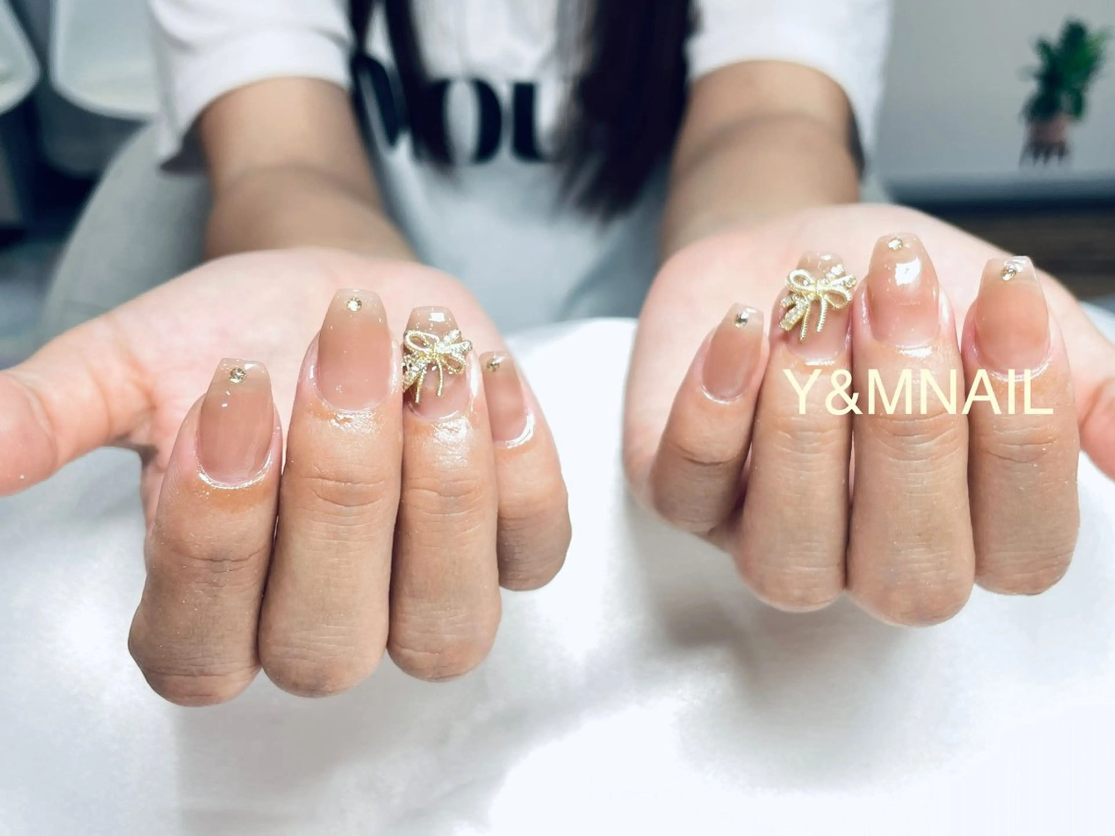 ネイル Ui_Amor (パラジェル)のネイルデザイン