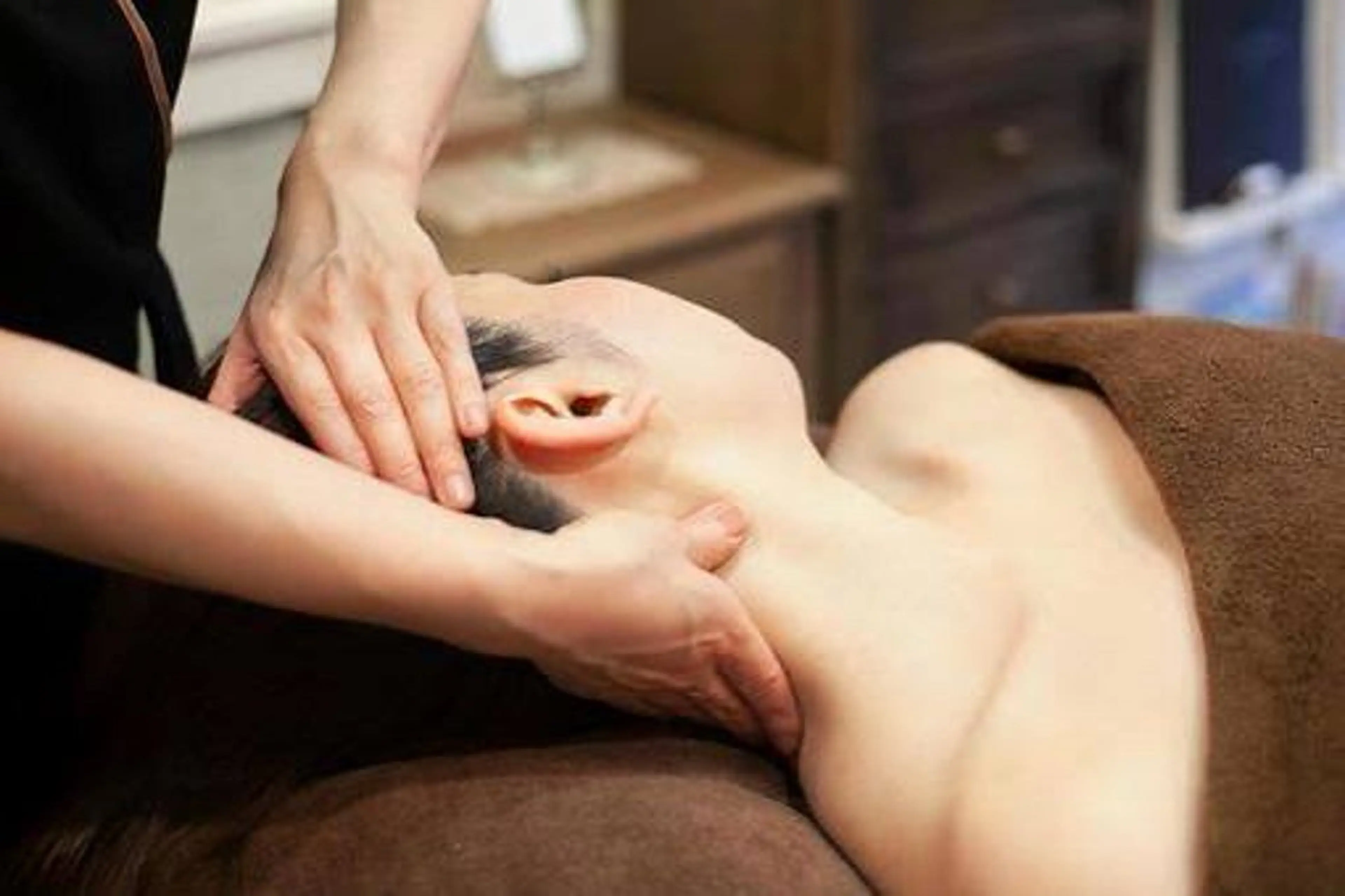 【肩首解放】デコルテリンパ＆ハンド30分の写真