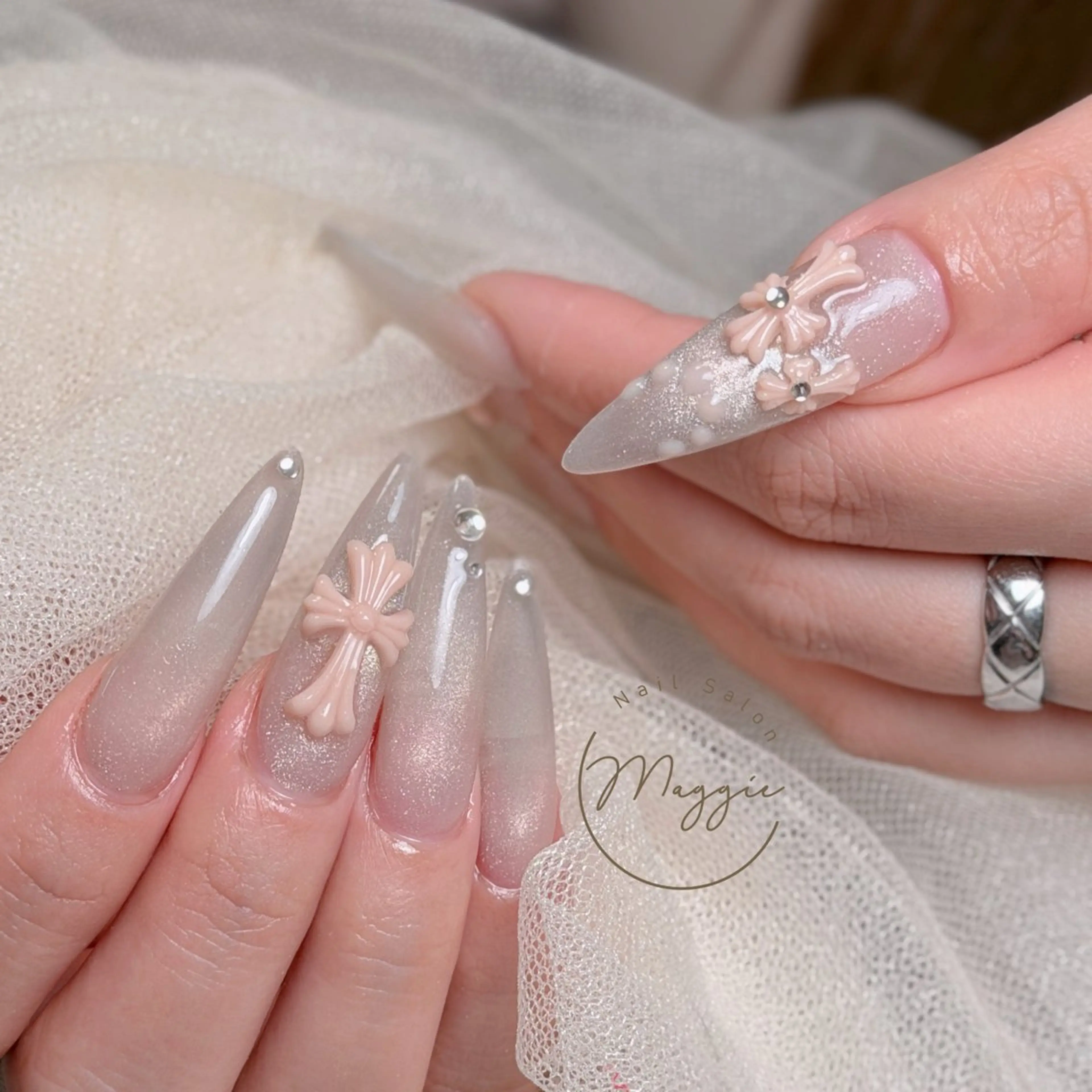 ネイル Maggie Nail🦩のネイルデザイン