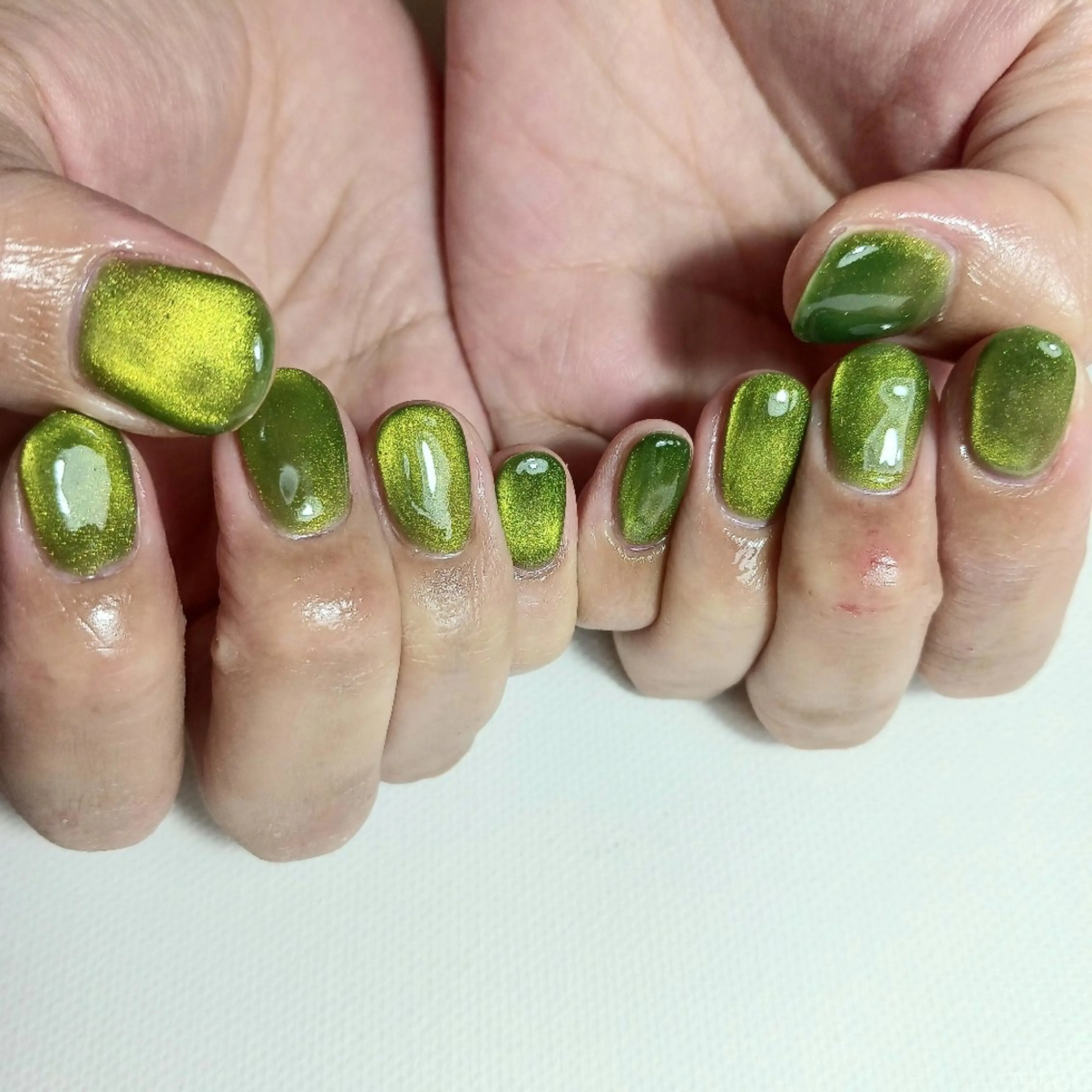 ネイル ジェルネイル グリーン キラキラネイル マグネットネイル 持ち込み ハンドネイル owlnail /持込みデザイン専門のネイルデザイン