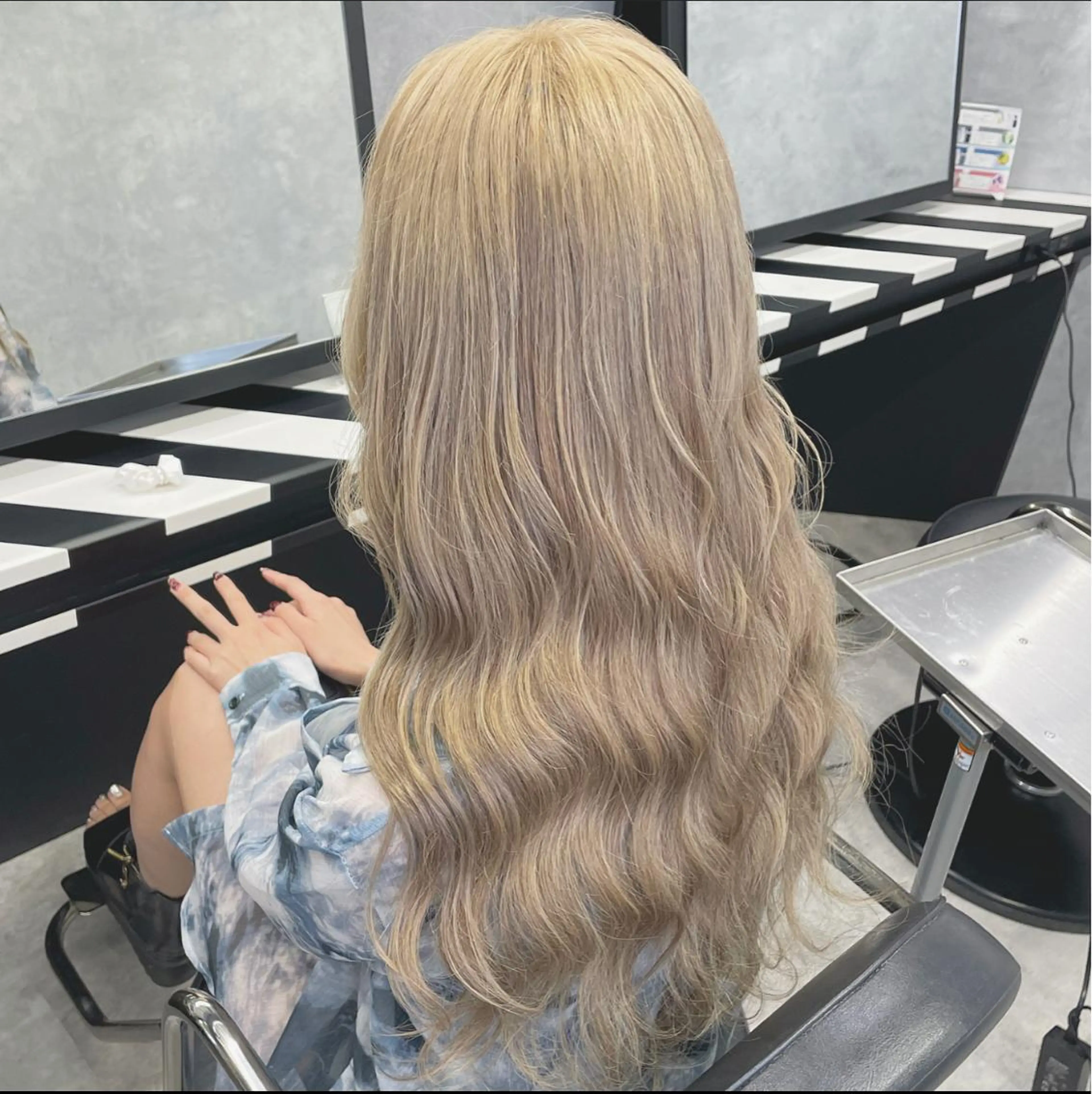 ロング ブリーチ&エクステ 🥀ケアカラー特化のヘアスタイル