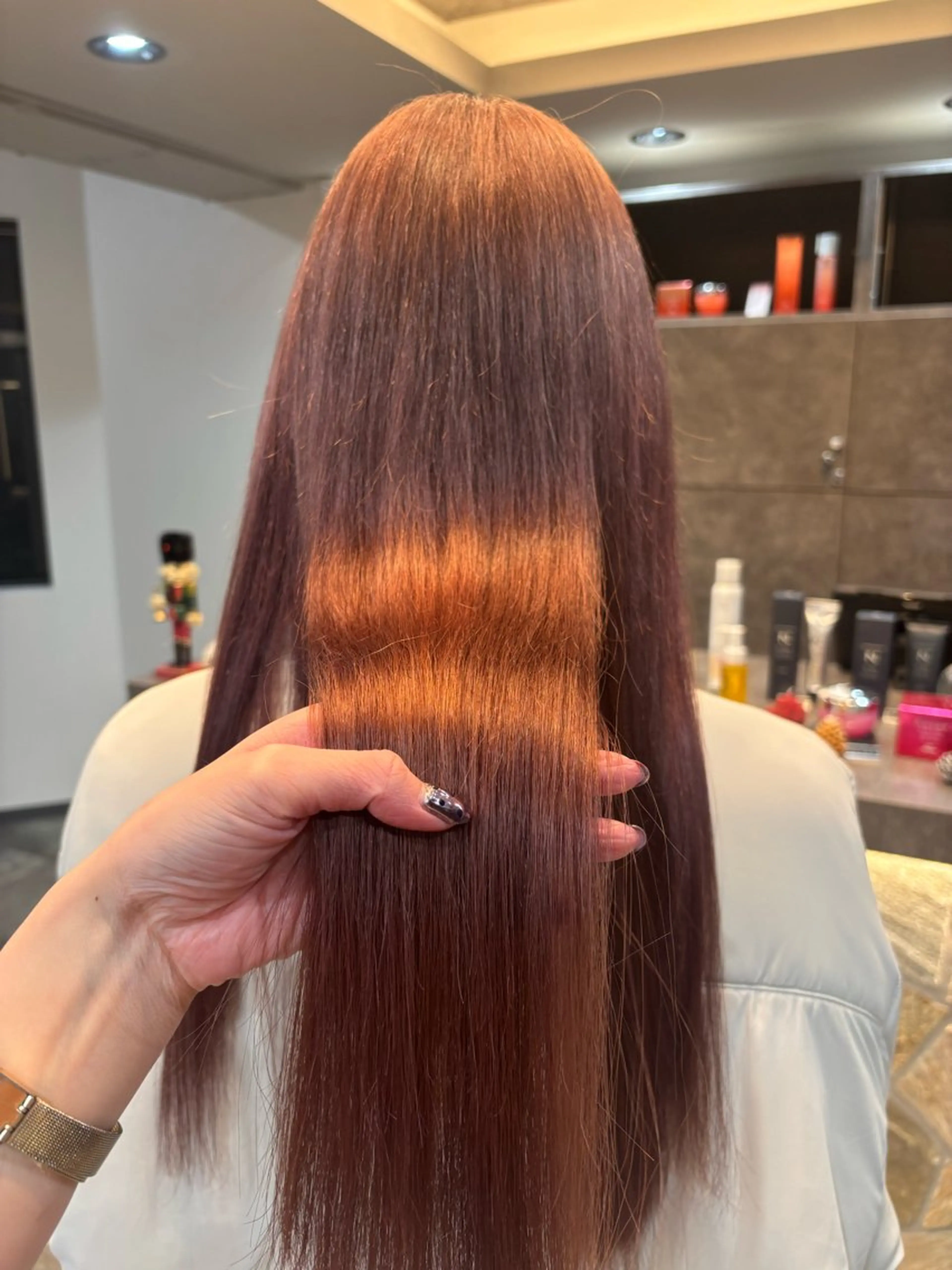 カラー ブリーチ 髪質改善 レイヤー✂︎ぷつボブ 艶カラー🤍noaのヘアスタイル