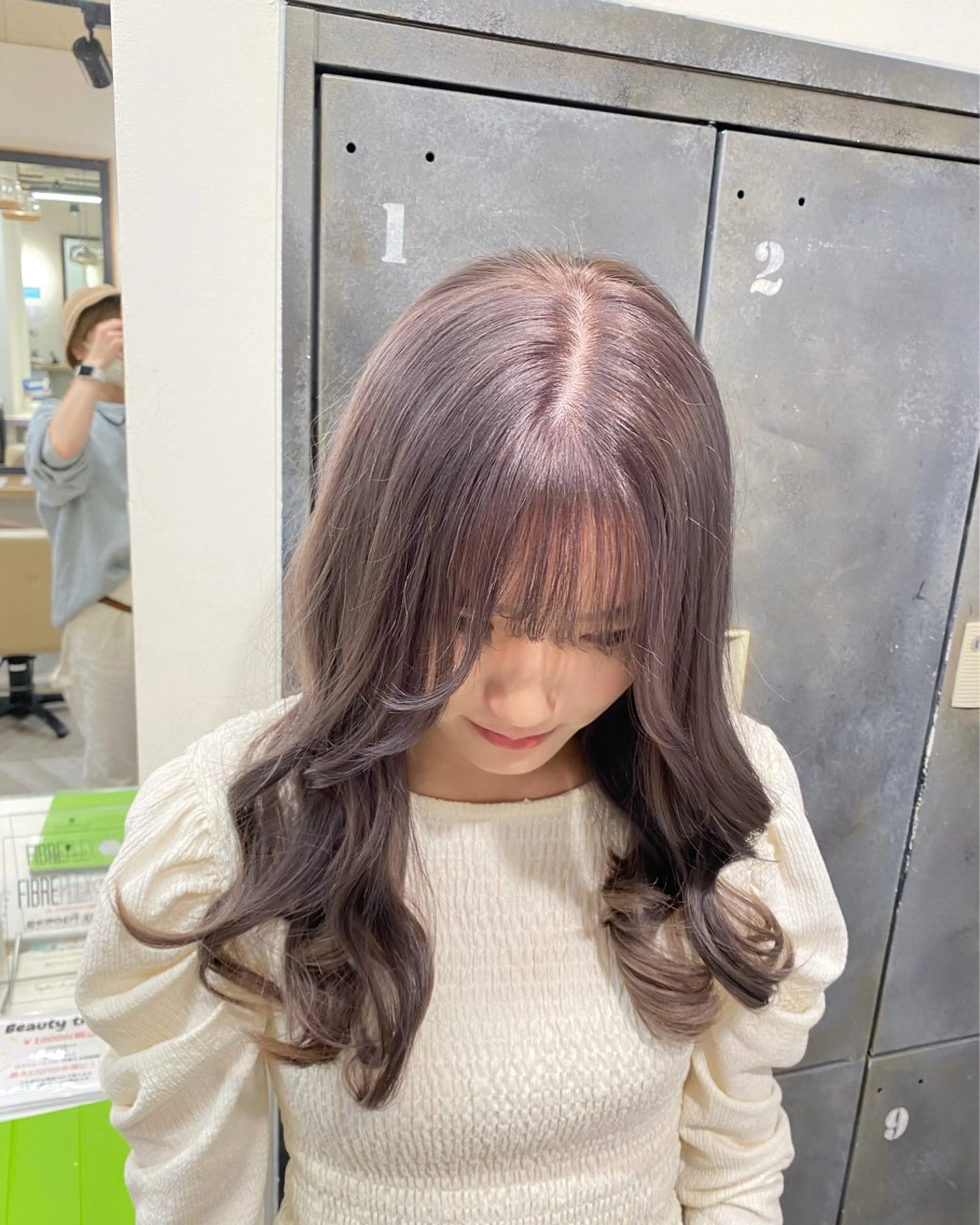 セミロング ショートヘアとカラー の専門家/もりしーのヘアスタイル