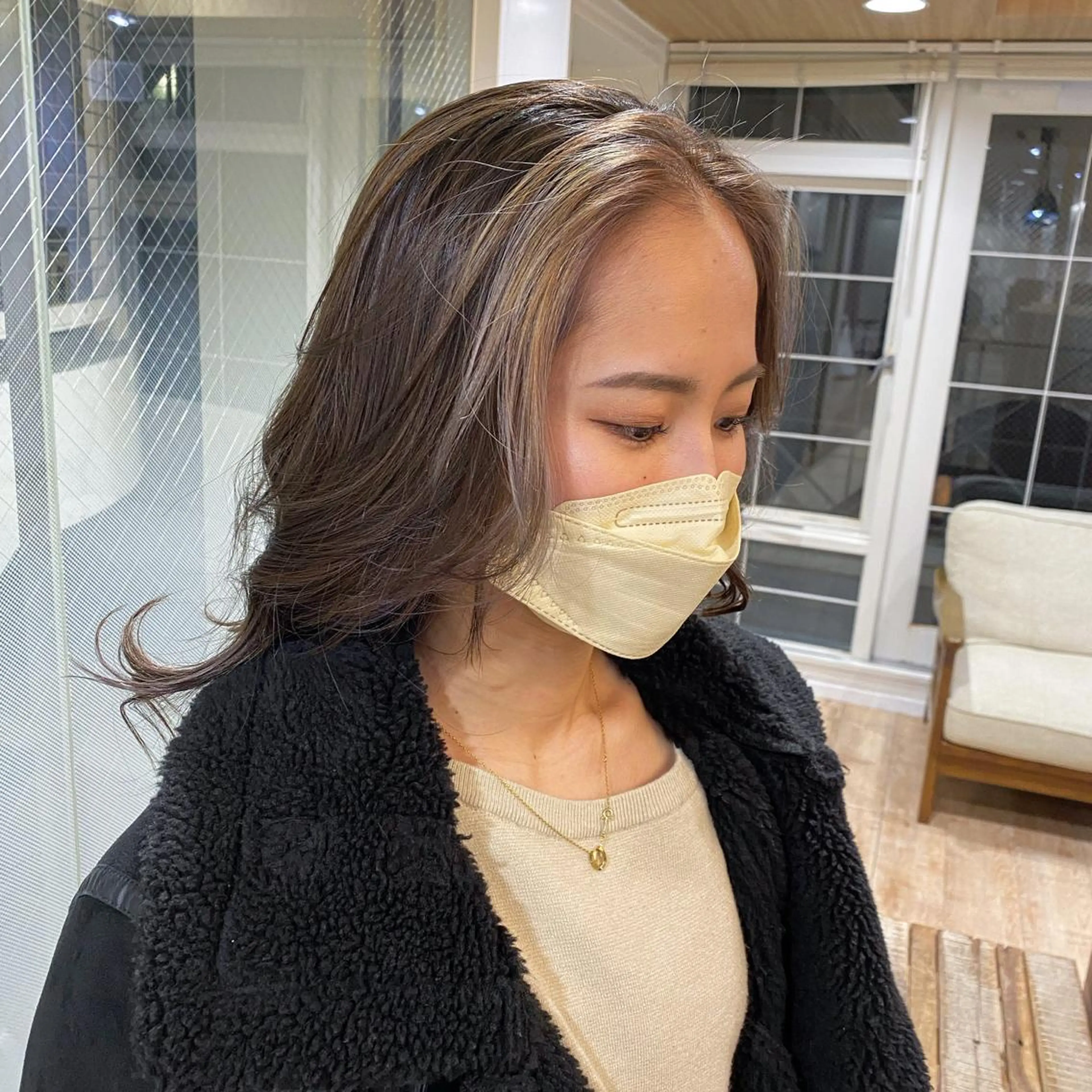 セミロング ミストバング ハイライト 学生指名率No.1 YUTOのヘアスタイル