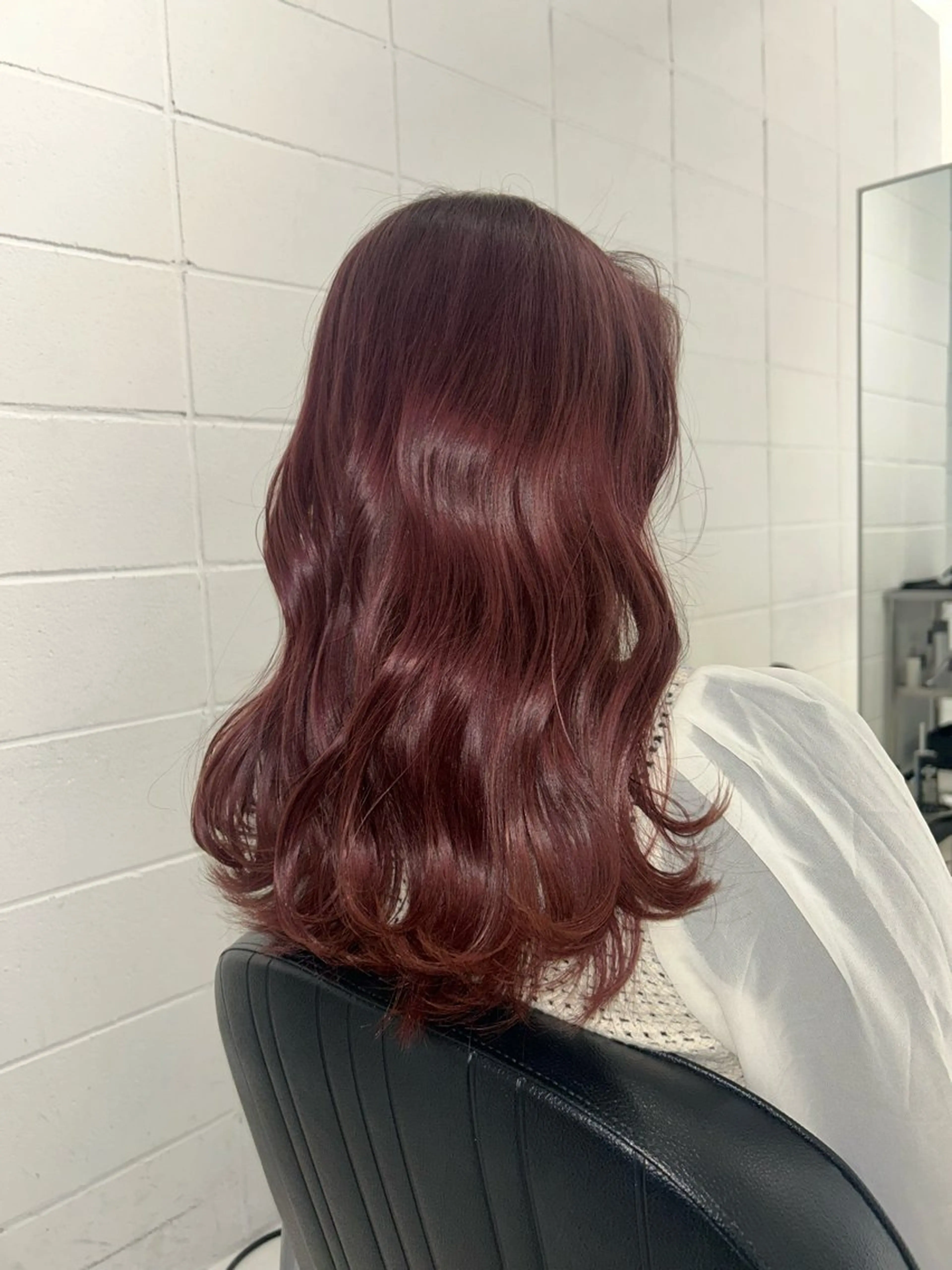 【ダメージ軽減✨】ケアブリーチ ➕ 全体カラー　保湿トリートメント付き！初めてのブリーチもリタッチもお任せください🫶の写真