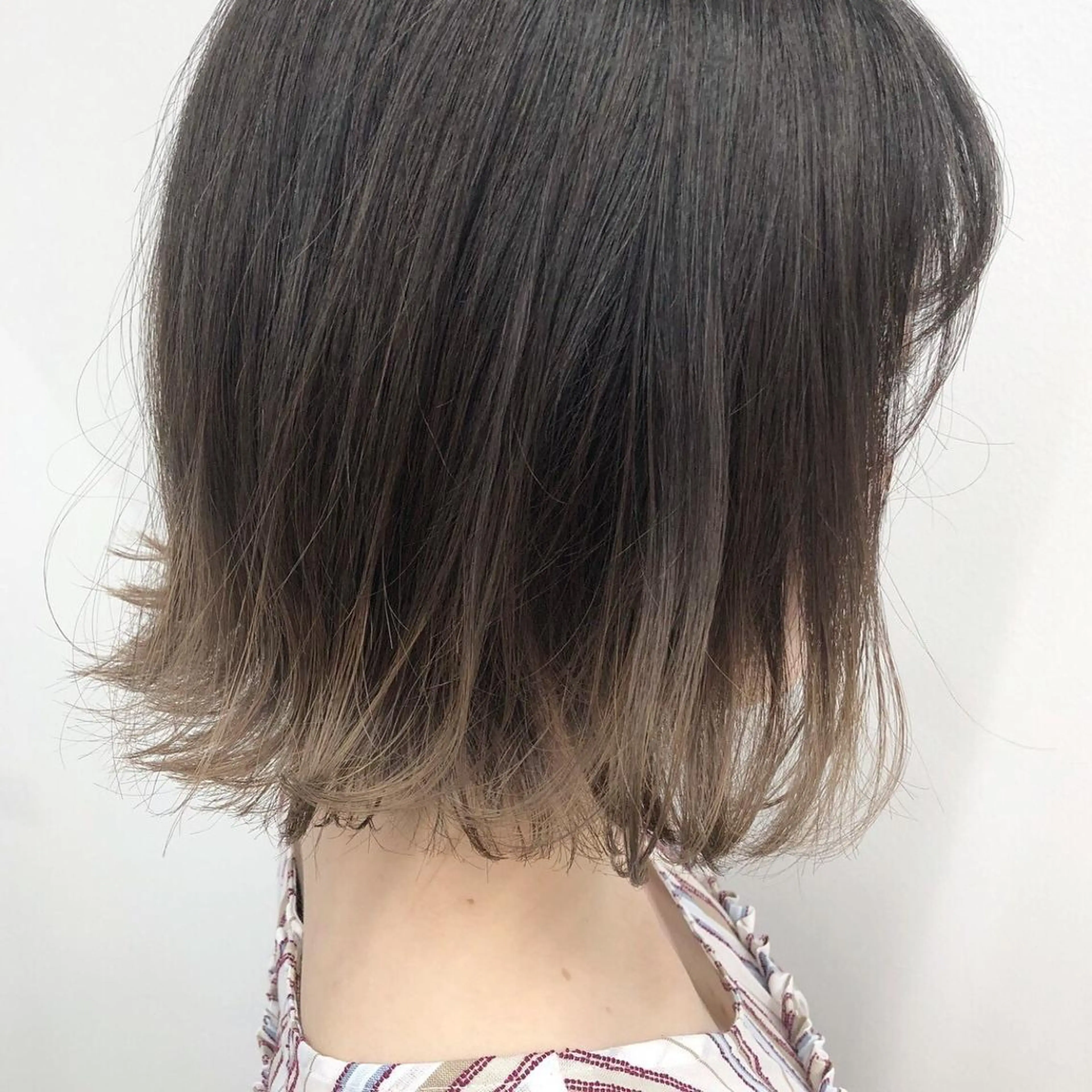 ミディアム カラー ヘアアレンジ グラデーションカラー 【公式】amble luxe池袋東口🩷のヘアスタイル