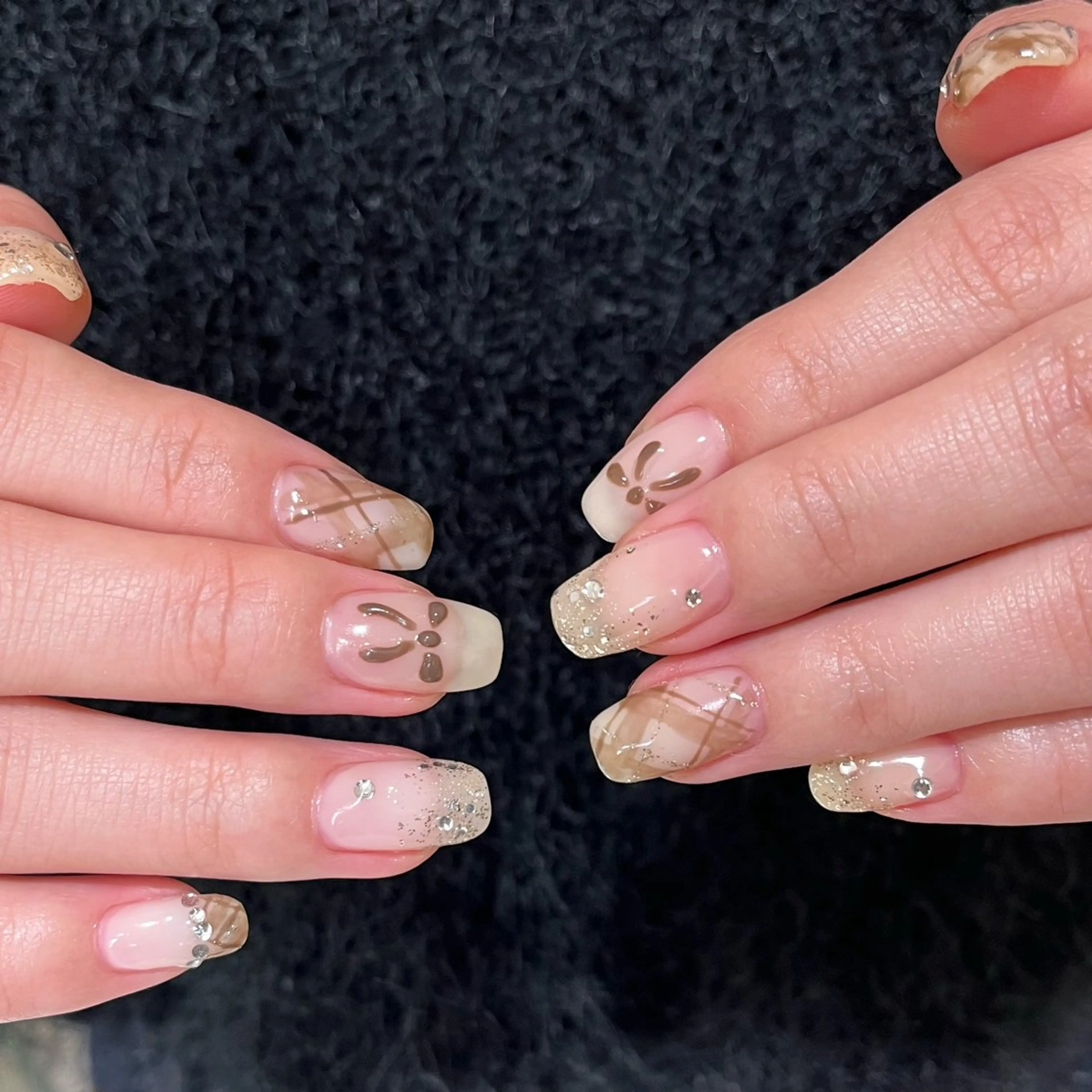 ネイル ハンドネイル Halo Nail 【ハロネイル】のネイルデザイン