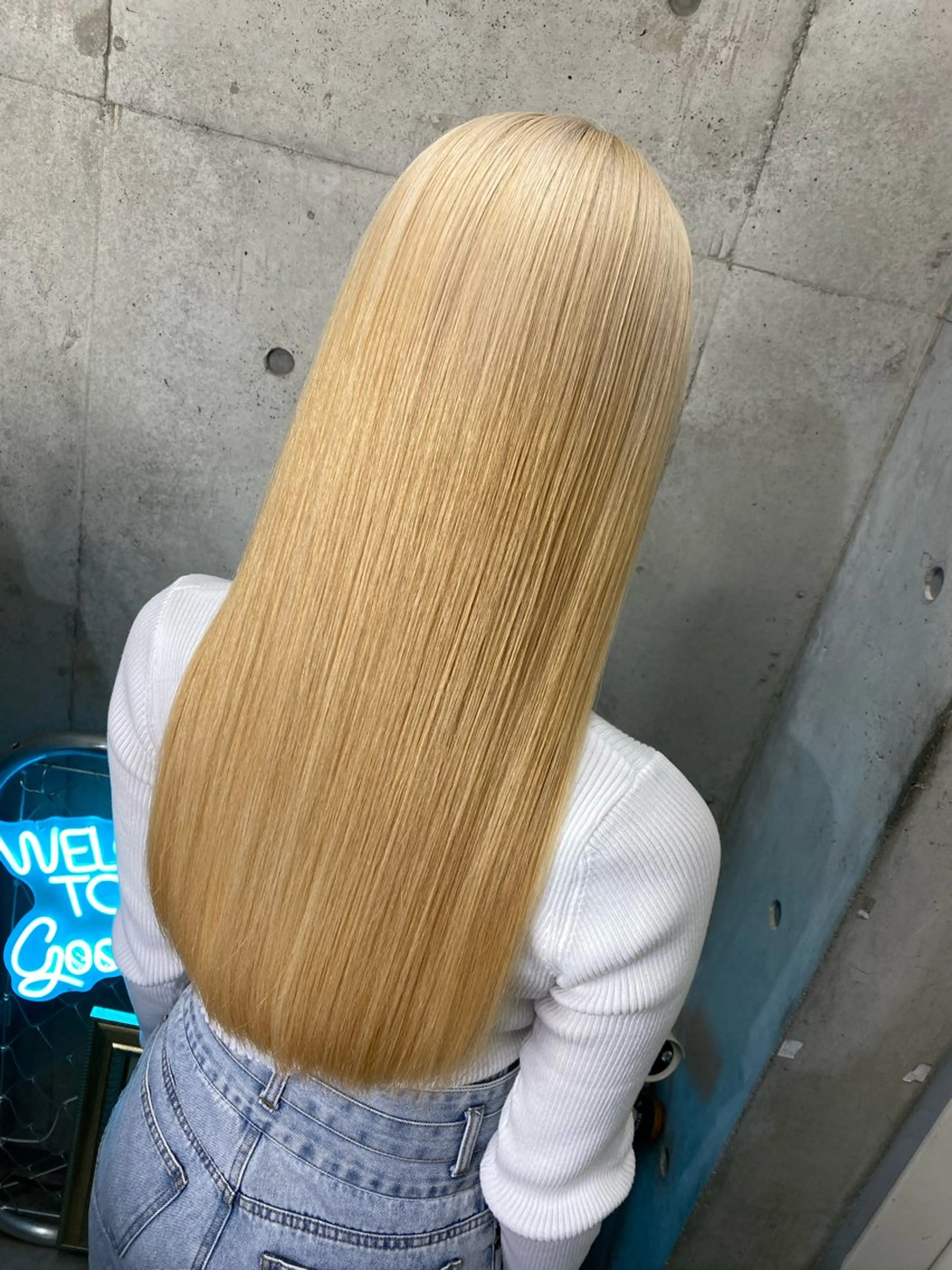 ロング カラー 抜きっぱなしブロンド ブロンド 國分 伸也のヘアスタイル