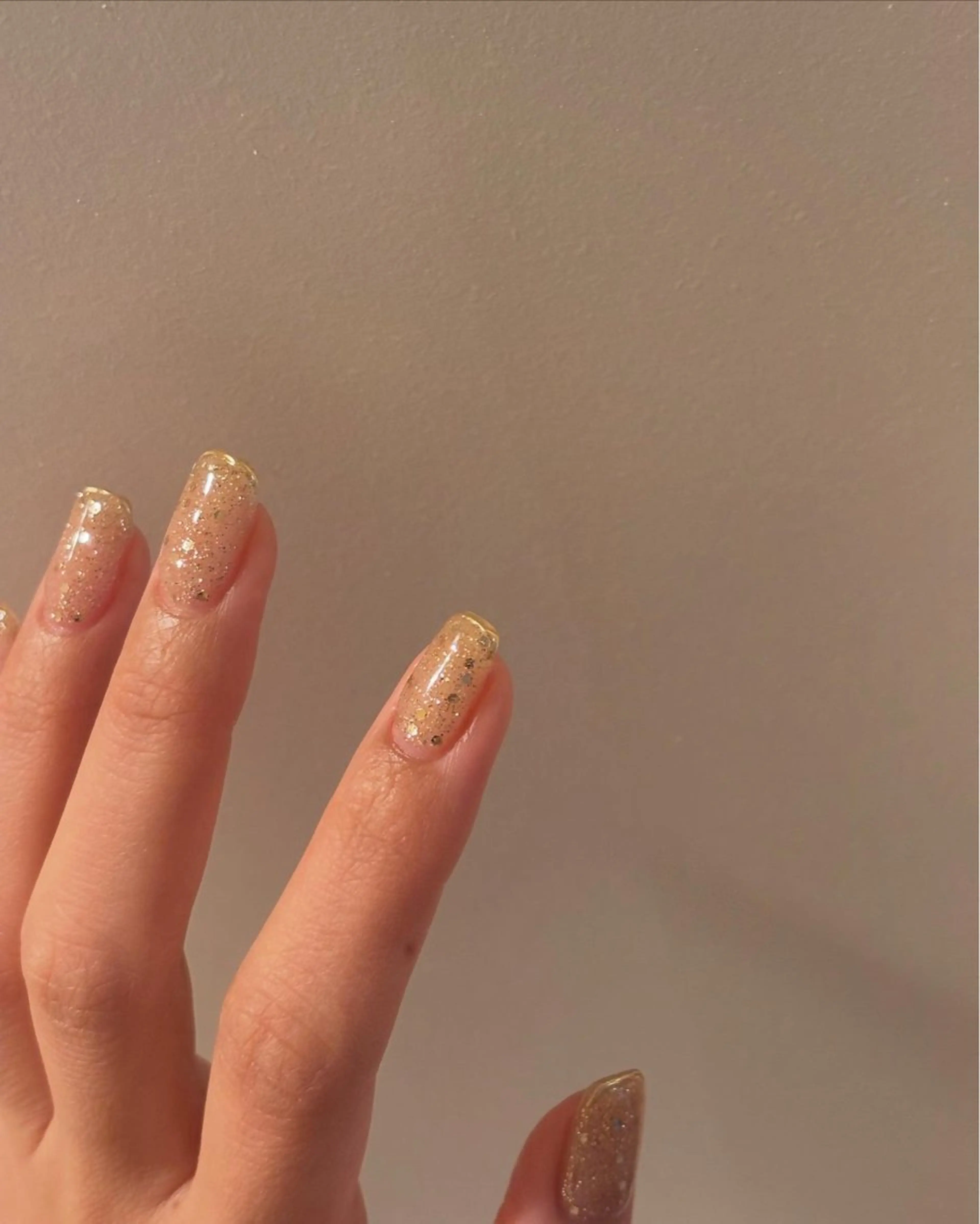 ネイル フラッシュネイル ラメ(グリッター) ハンドネイル Elio 国泰寺のネイルデザイン