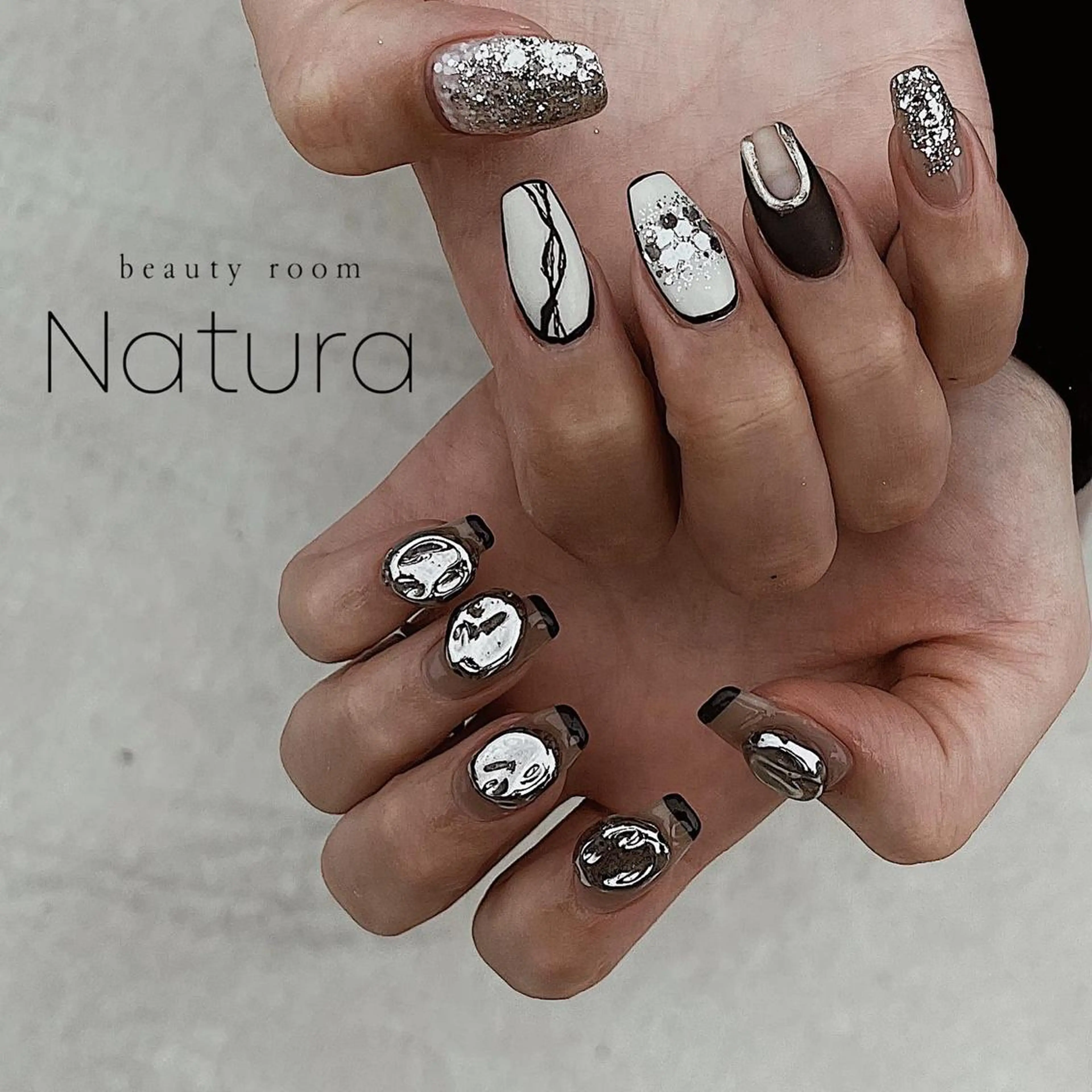 ネイル マツエク・マツパ アイブロウ ハンドネイル beautyroom Naturaのネイルデザイン