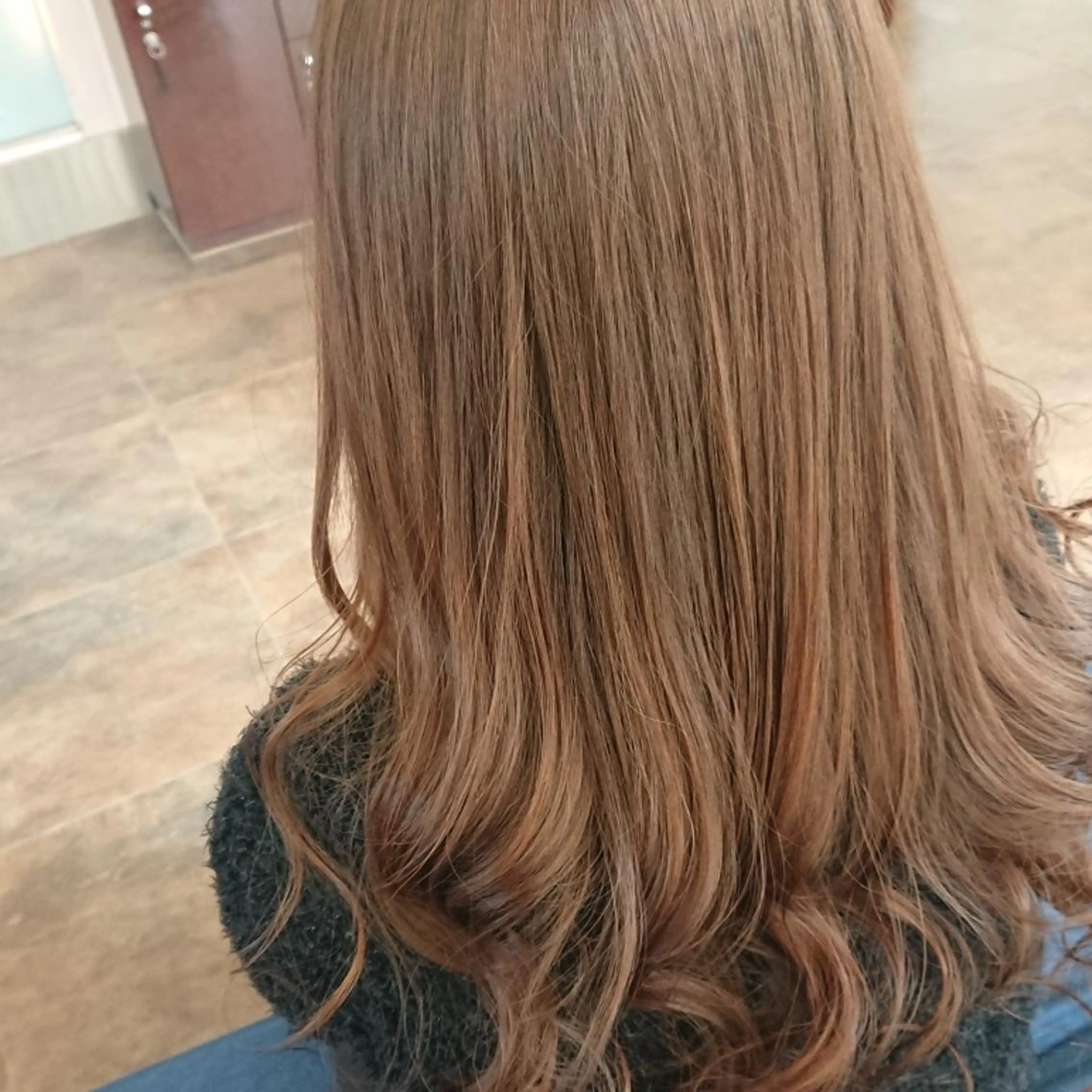 ロング 岩崎 秀之のヘアスタイル