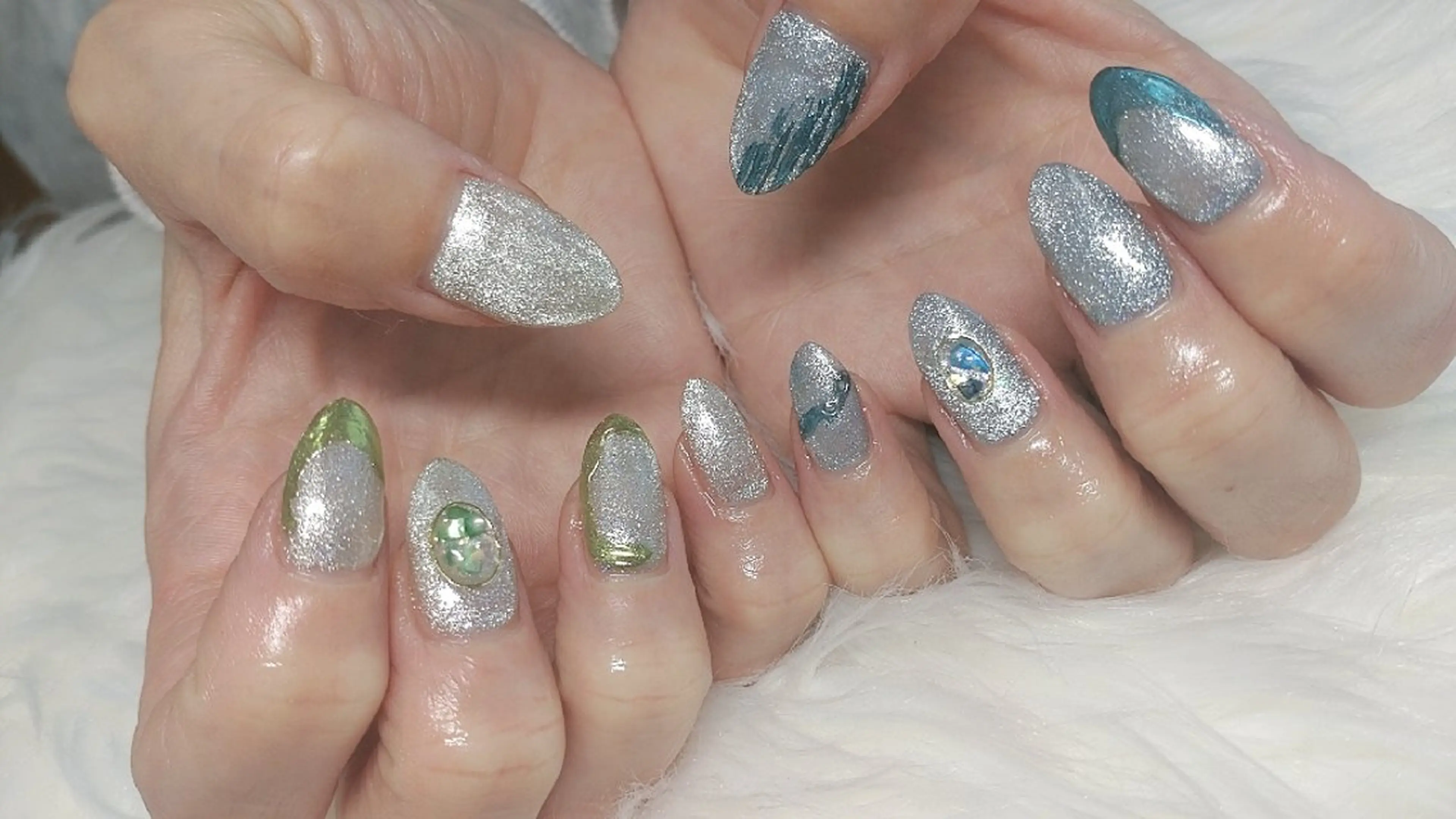 ネイル &A.nail .のネイルデザイン