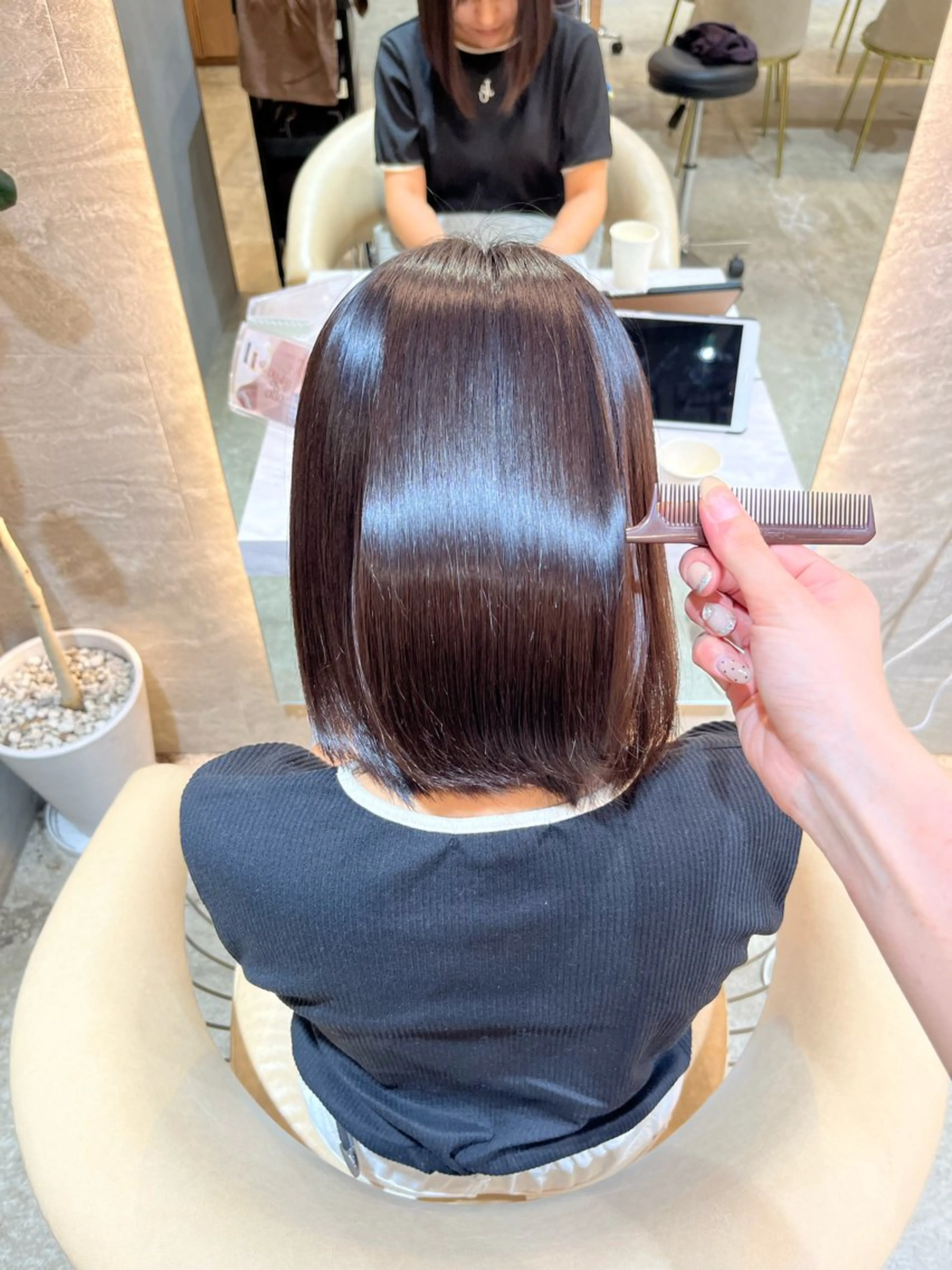 小久保美空/縮毛矯正 ミディアム/レイヤーのヘアスタイル