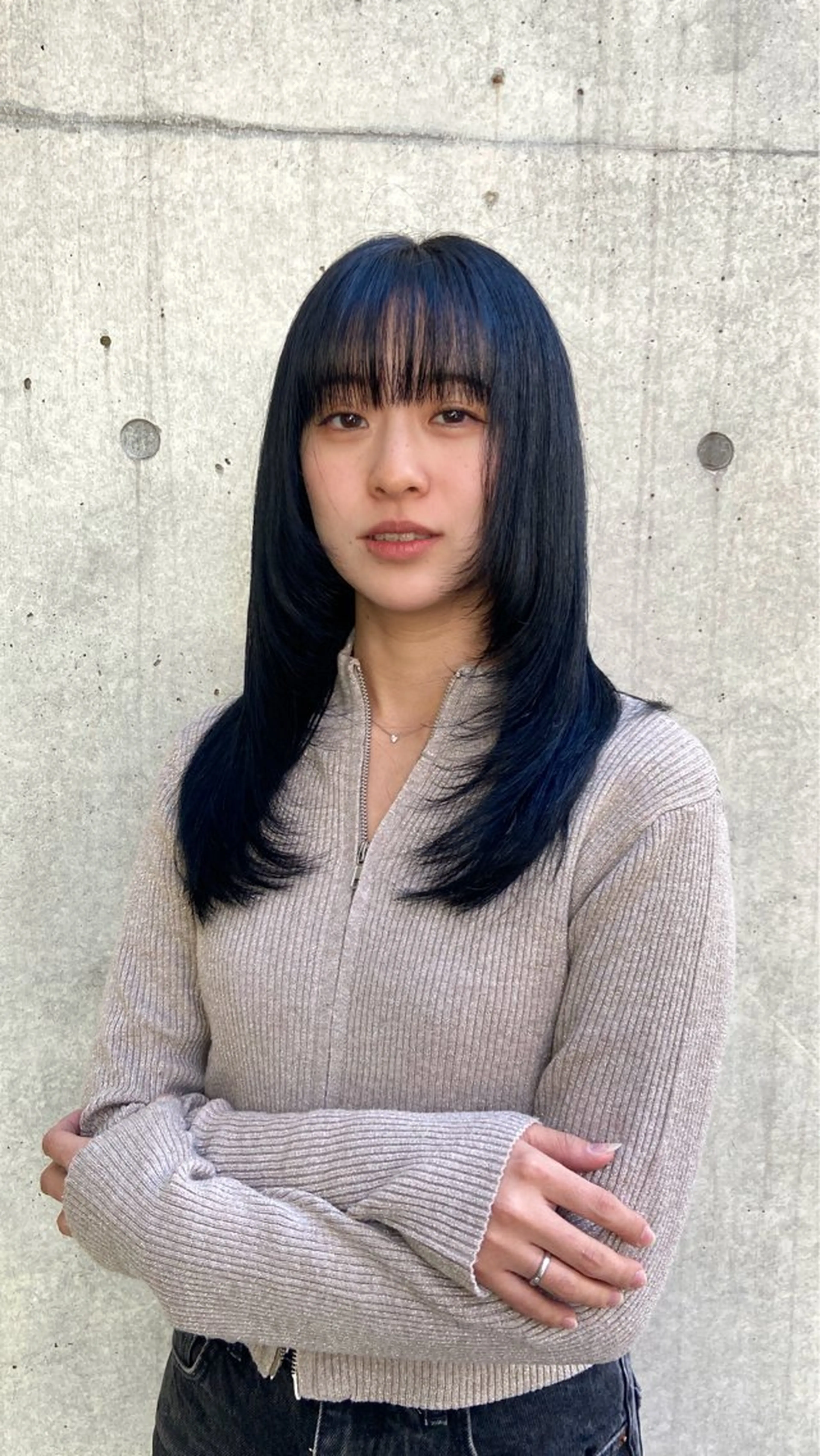 ロング カラー 黒髪 ブルーカラー ブルーブラック レイヤーカット ダメージレス美容師 🌱水島侑理のヘアスタイル