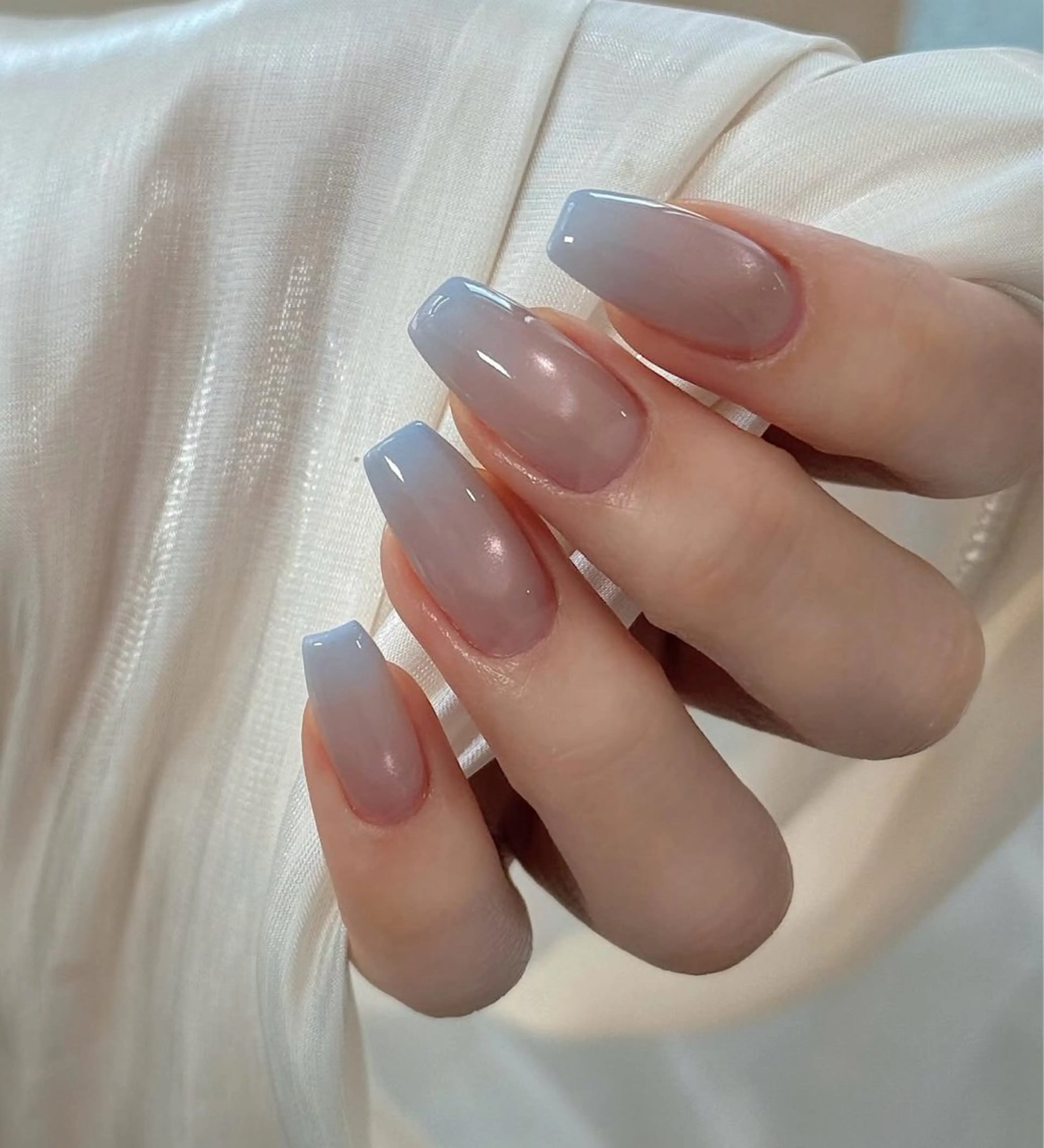 ネイル アニマル柄 オーロラネイル チークネイル フラッシュネイル ジェルネイル ハンドネイル Lyna 池袋のネイルデザイン